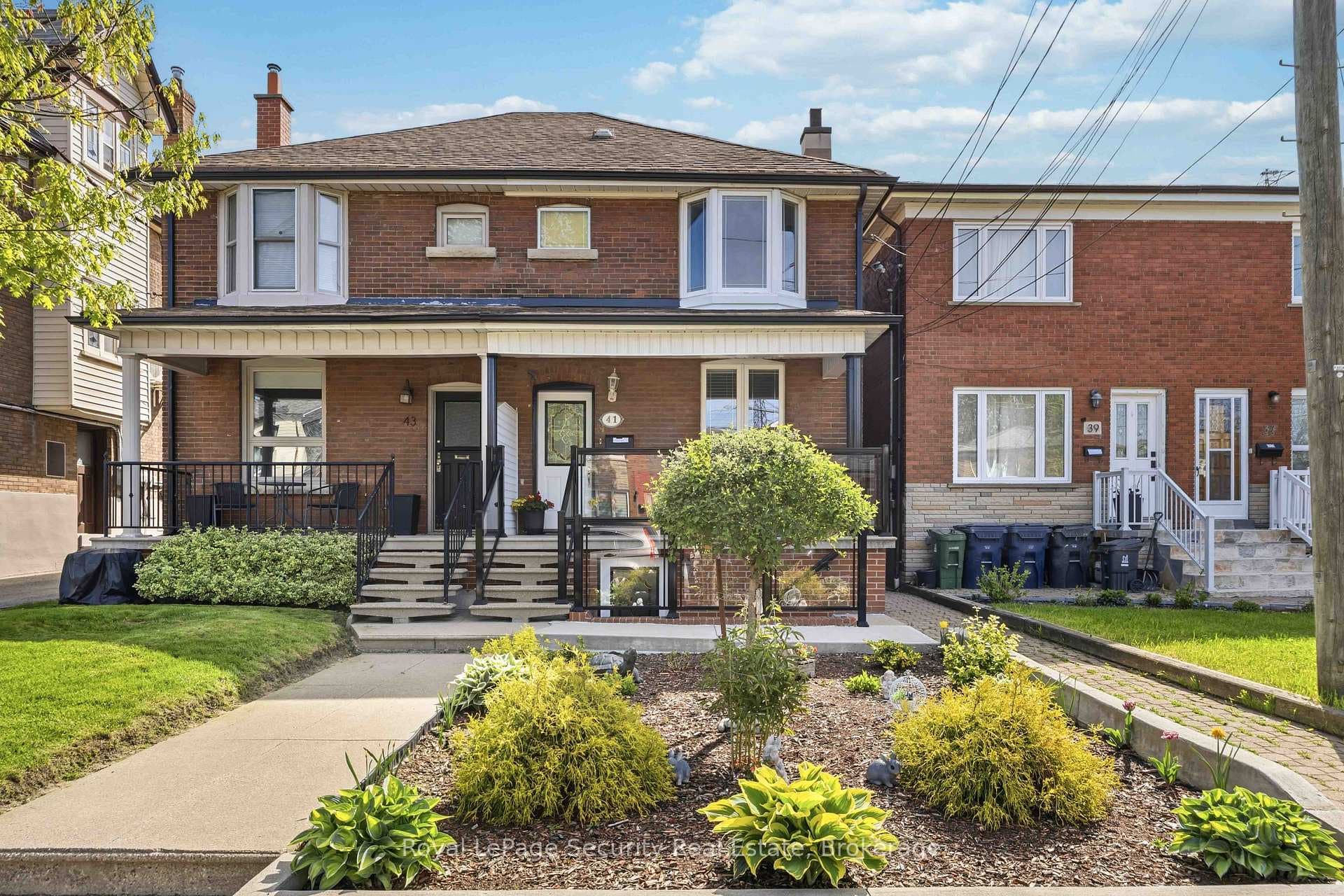 41 Prescott Avenue Unit 2nd Floor, Keelesdale / Eglinton West, ON M6N 3G7 - Photo 1
