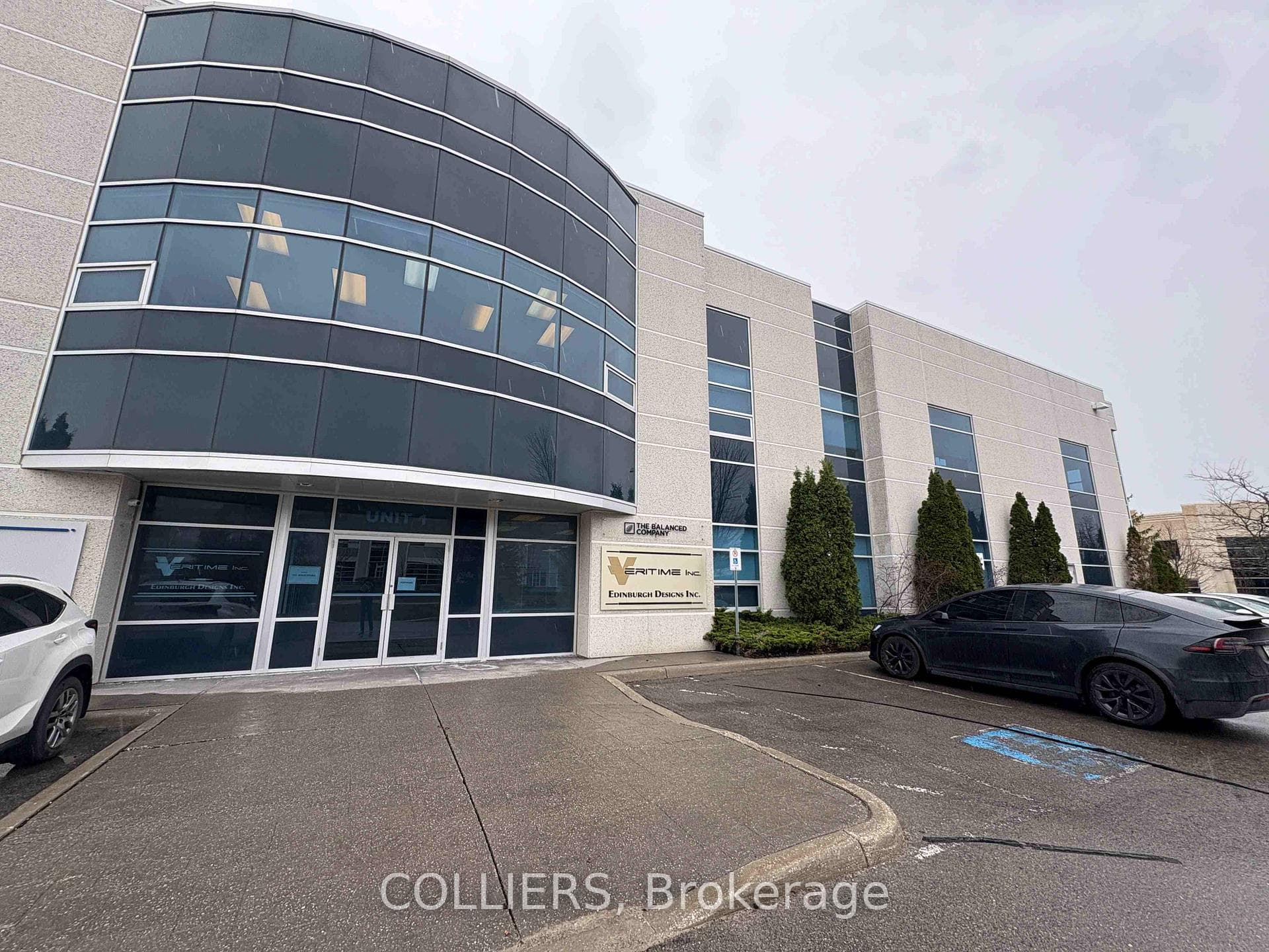 159 Don Hillock Drive Unit Unit 1 - 2nd Floor, Aurora, ON L4G 0K2 - Photo 1