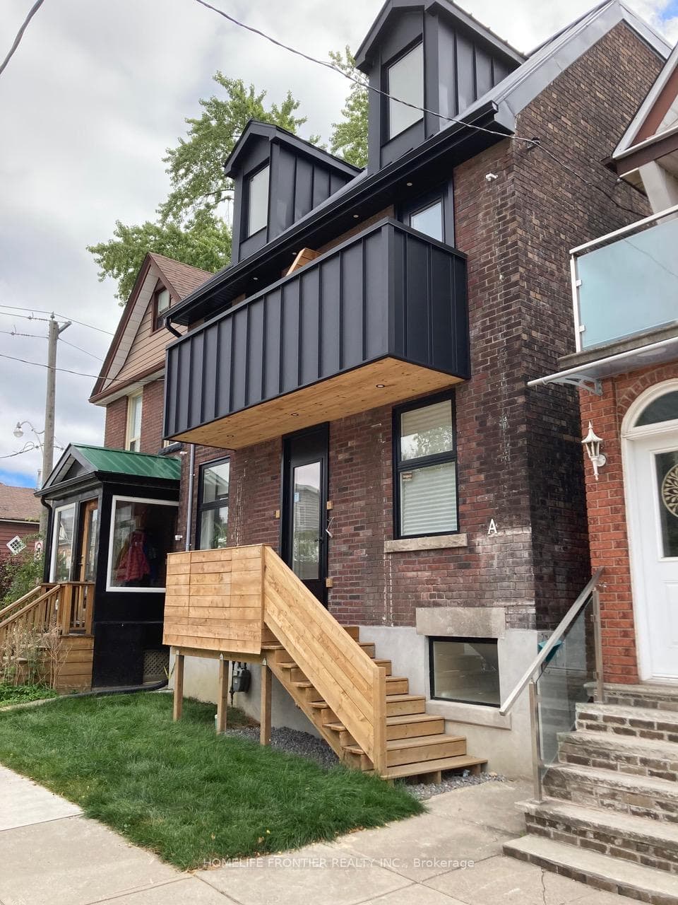 197 Hallam Street Unit 1, Bloor West Village / Swansea, ON M6H 1X6 - Photo 1