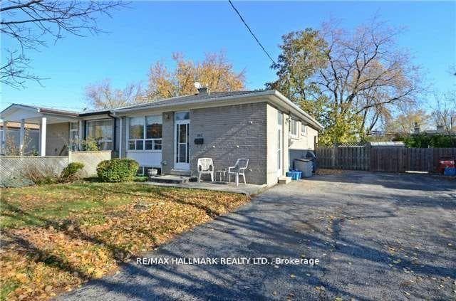 245 Axminster Drive Unit Bsmt, Richmond Hill, ON L4C 2W2 - Photo 1