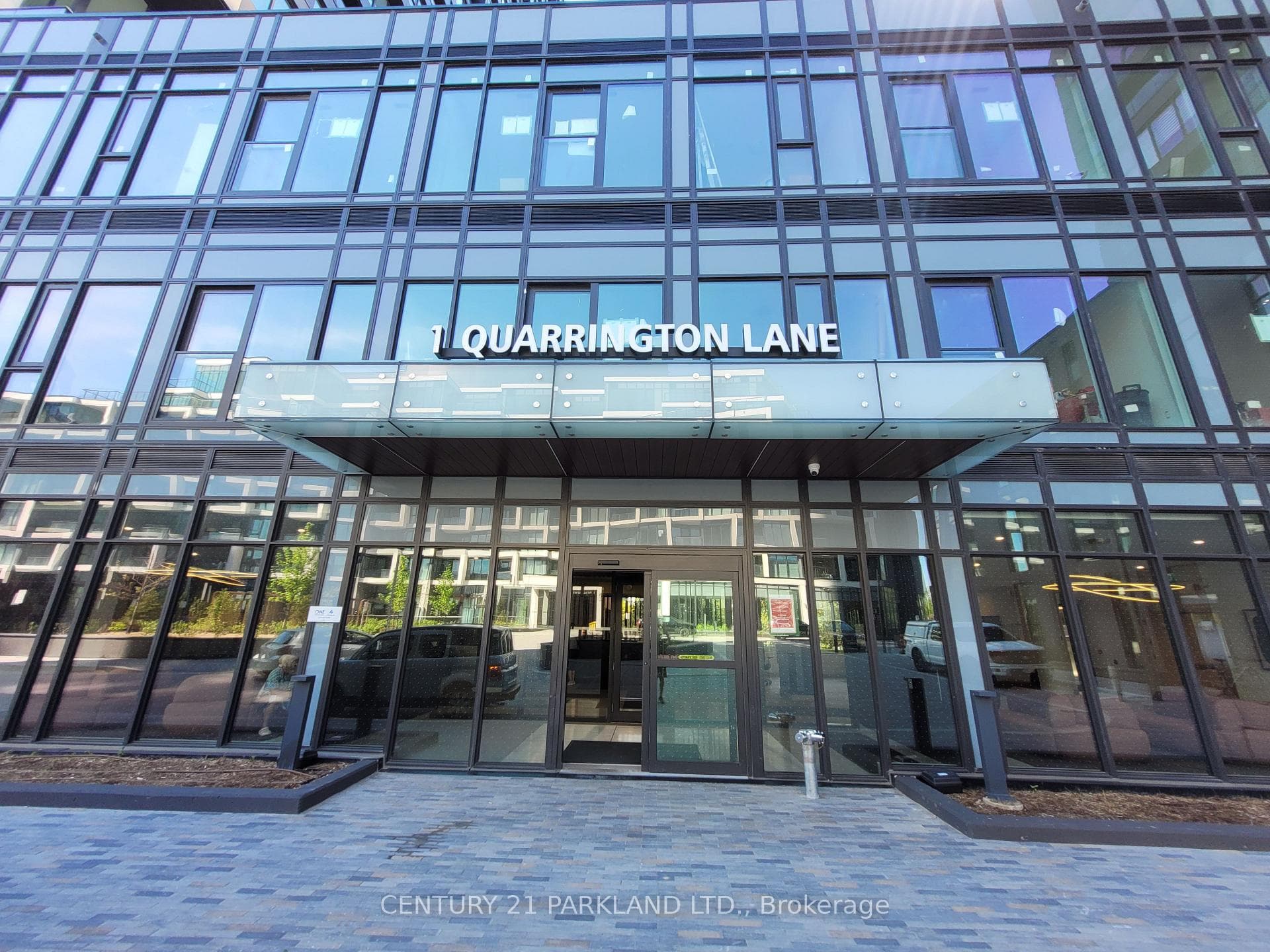 1 Quarrington Lane Unit 3706, Don Mills / Parkwoods / Victoria Village, ON M3C 0S4 - Photo 1