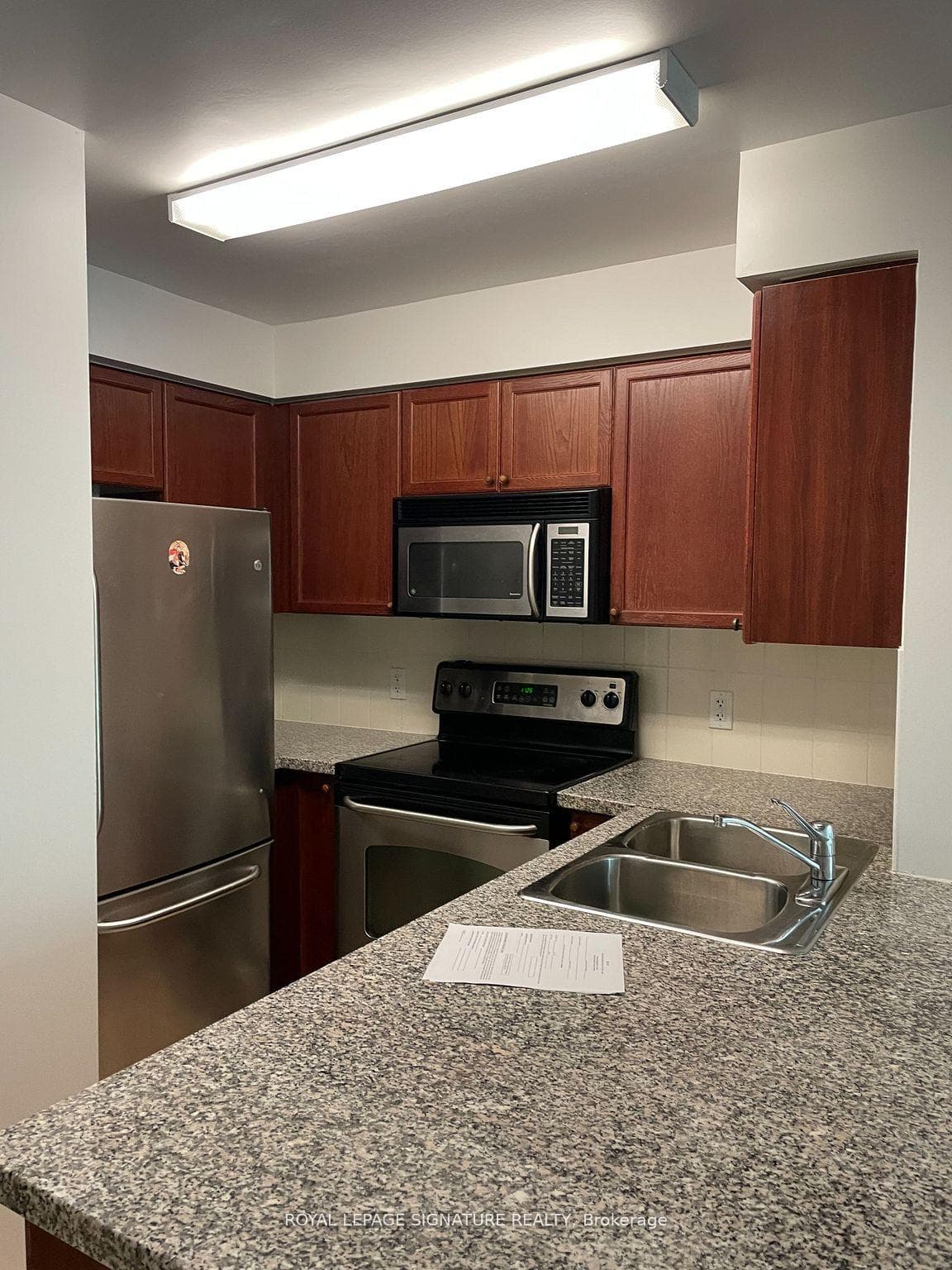 4889 Kimbermount Avenue Unit 107, Mississauga, ON L5M 7R9 - Photo 1