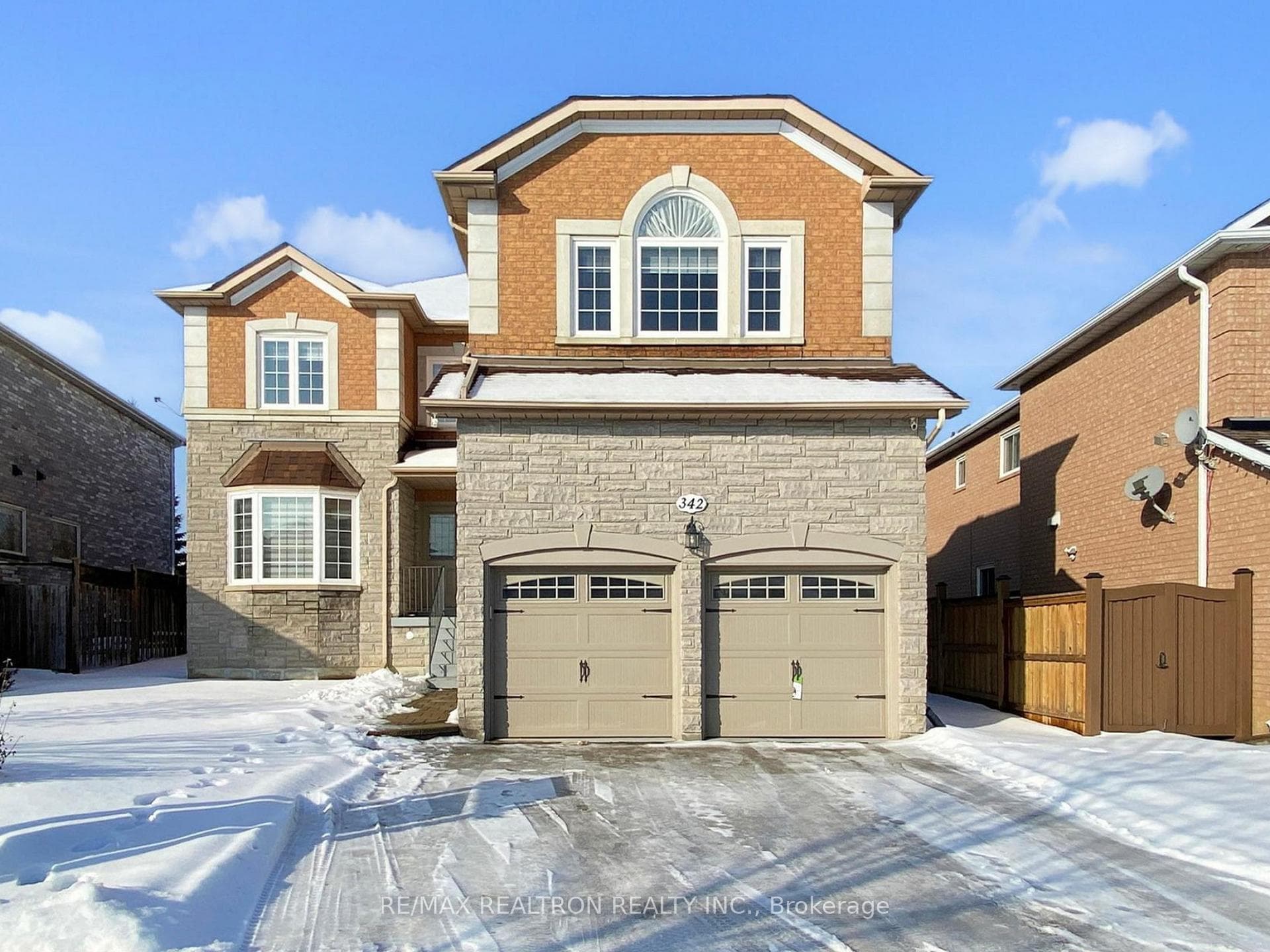 342 Brookside Road, Richmond Hill, ON L4C 0G6 - Photo 1