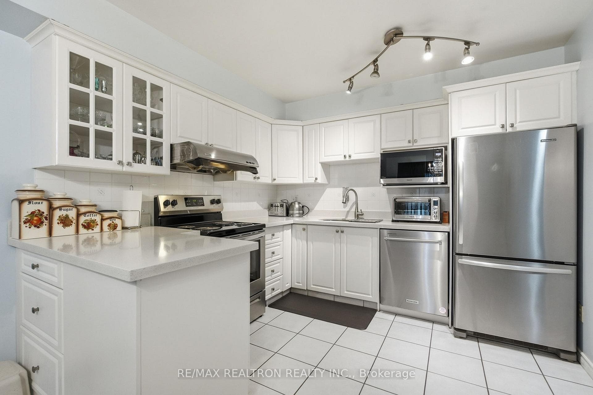 108 Quantrell Trail, Scarborough (Morningside / West Hill), ON M1B 1L8 - Photo 1