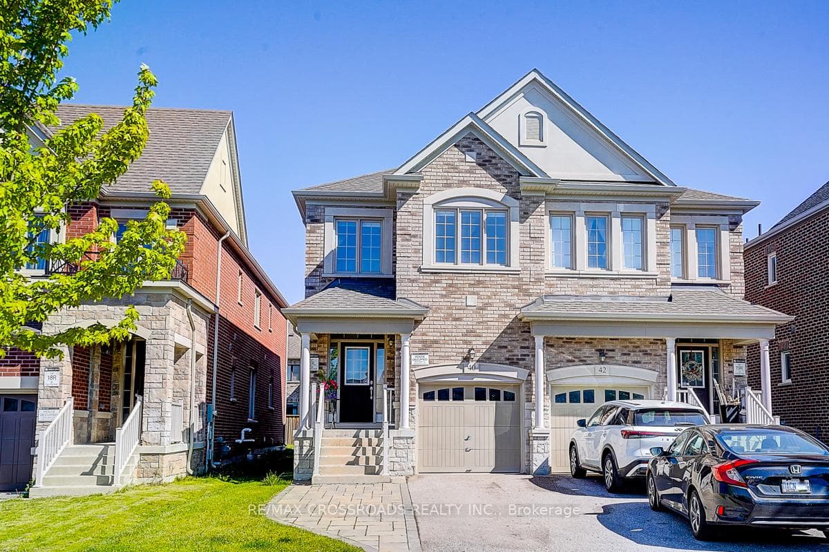 40 Deer Pass Road, East Gwillimbury, ON L9N 0S5 - Photo 1