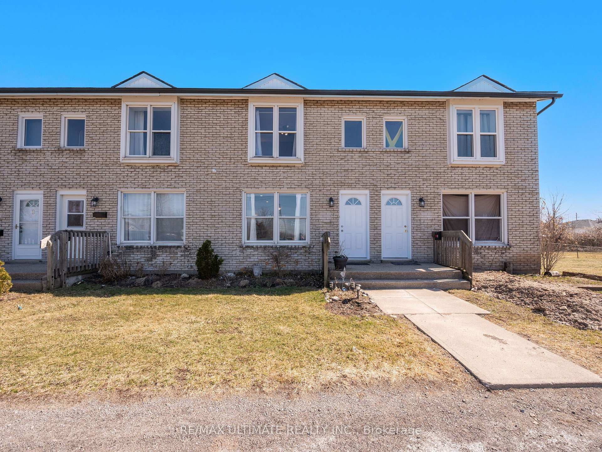 252 Bertie Street Unit E, Fort Erie