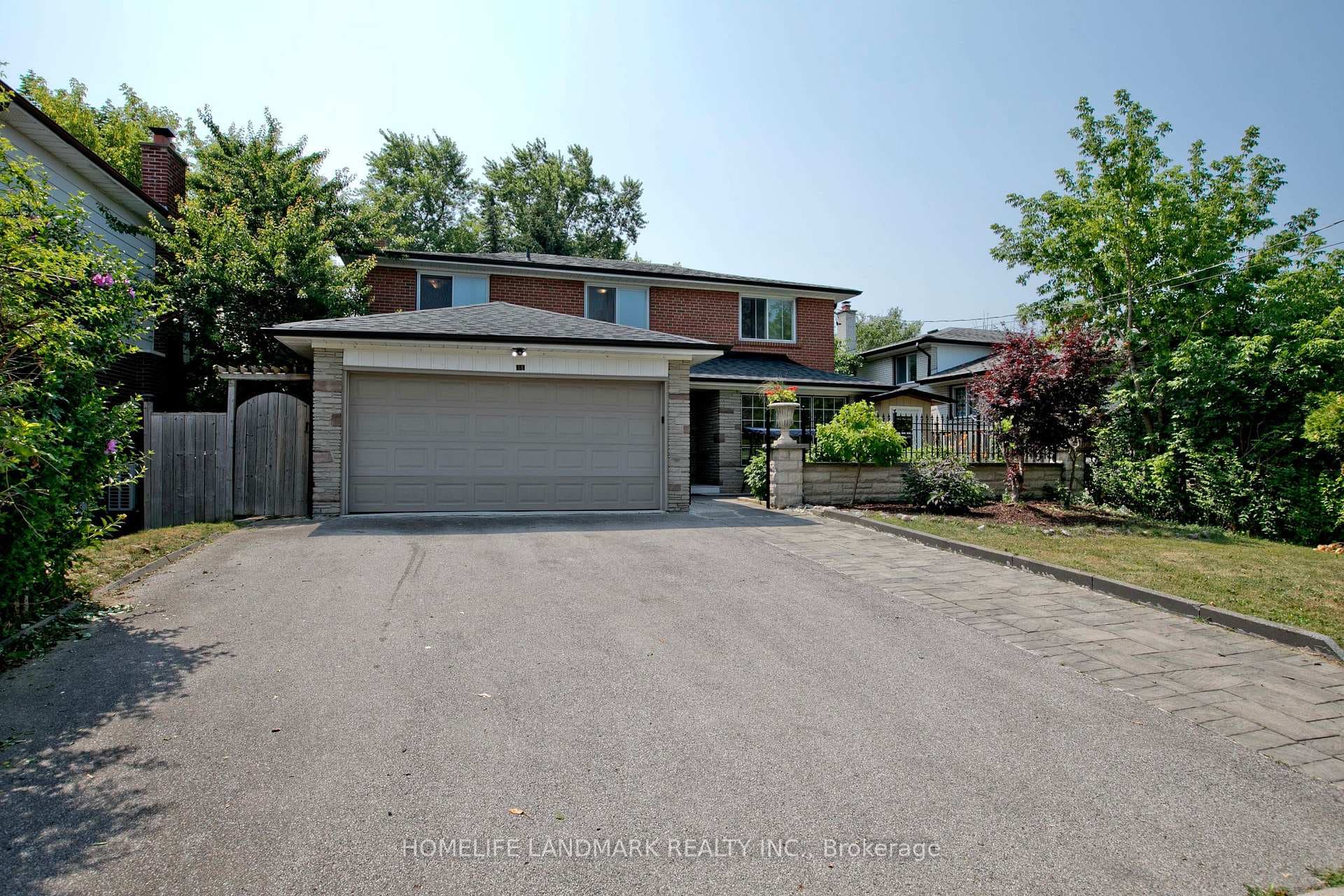 157 Pleasant View Drive, Hillcrest Village / Bayview Village, ON M2J 3R3 - Photo 1
