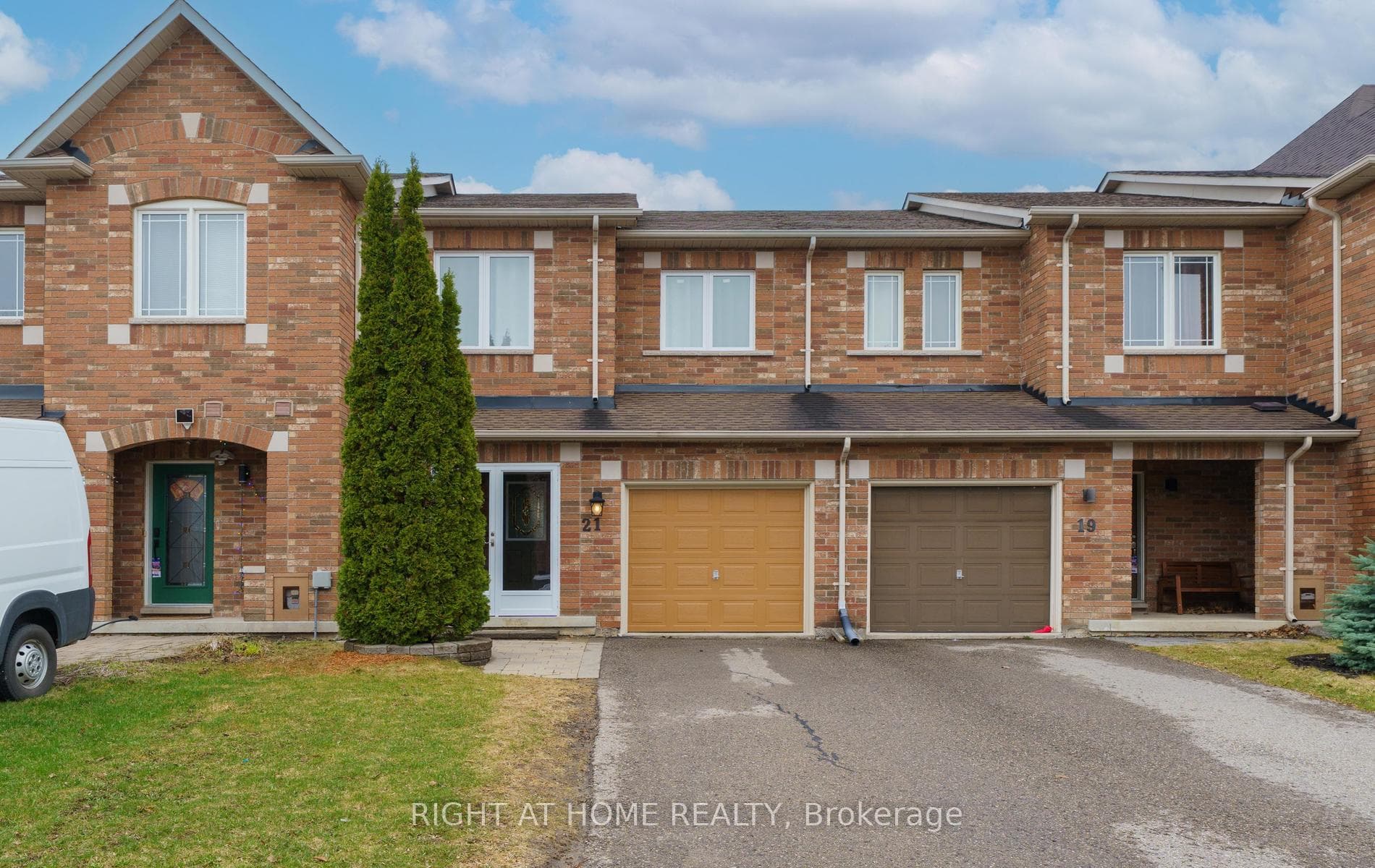 21 Marshview Avenue, Aurora, ON L4G 7W2 - Photo 1