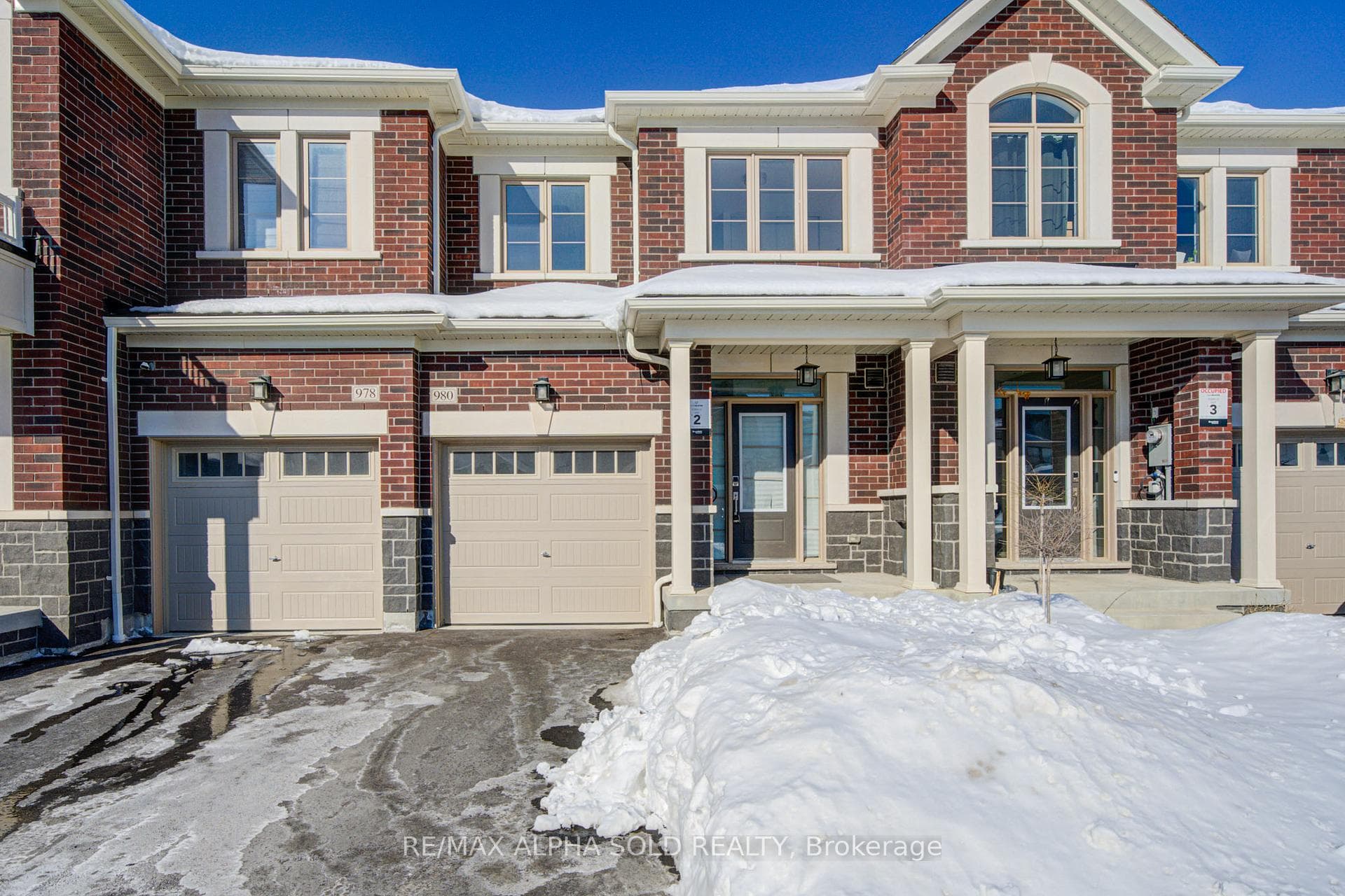 980 Crowsnest Hollow Avenue, Pickering, ON L1X 0P4 - Photo 1