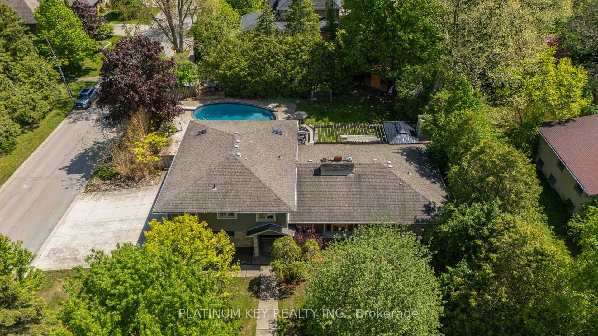 1571 McClure Drive, London North, ON N6G 2L1 - Photo 1