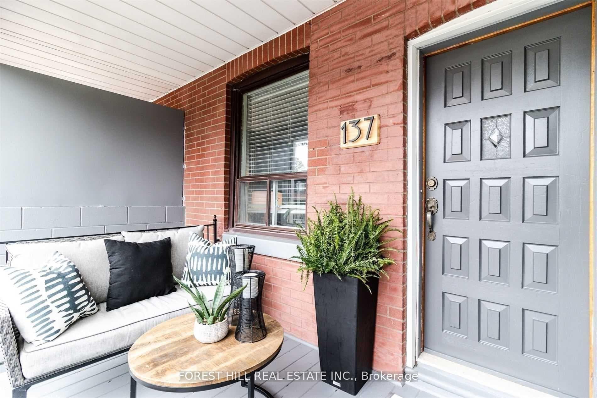 137 Earlscourt Avenue Unit Main, Keelesdale / Eglinton West, ON M6E 4A8 - Photo 1