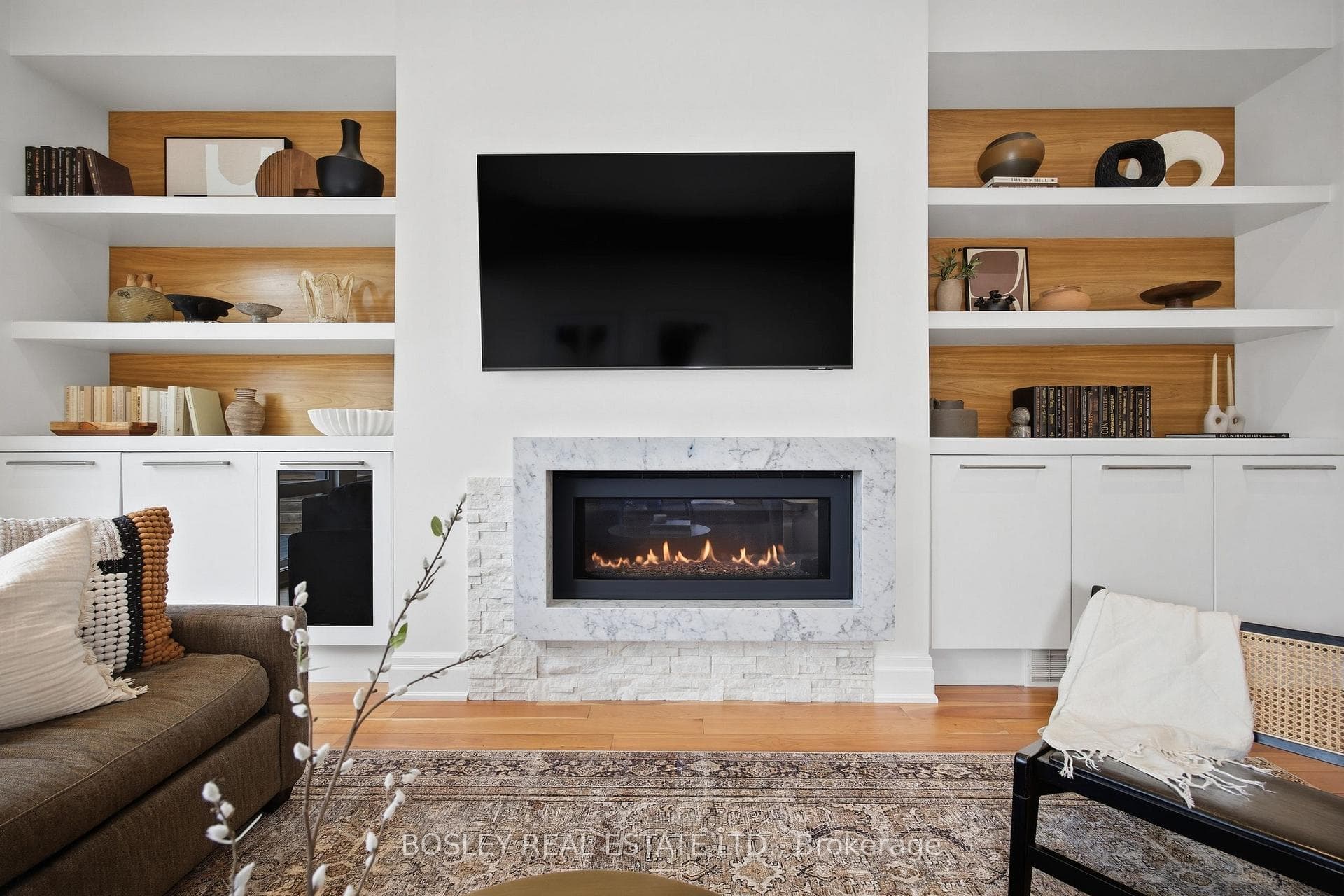 17 Vince Avenue, The Beaches / Upper Beaches, ON M4L 0A6 - Photo 1
