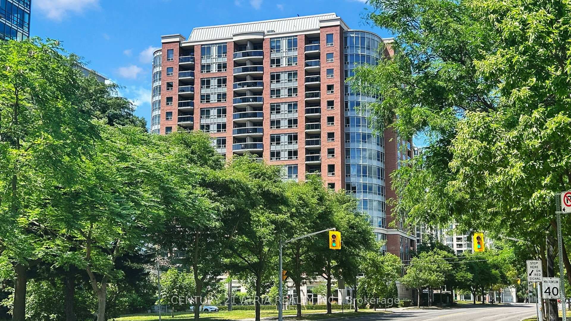 8 McKee Avenue Unit 802, Willowdale / Newtonbrook, ON M2N 7E5 - Photo 1