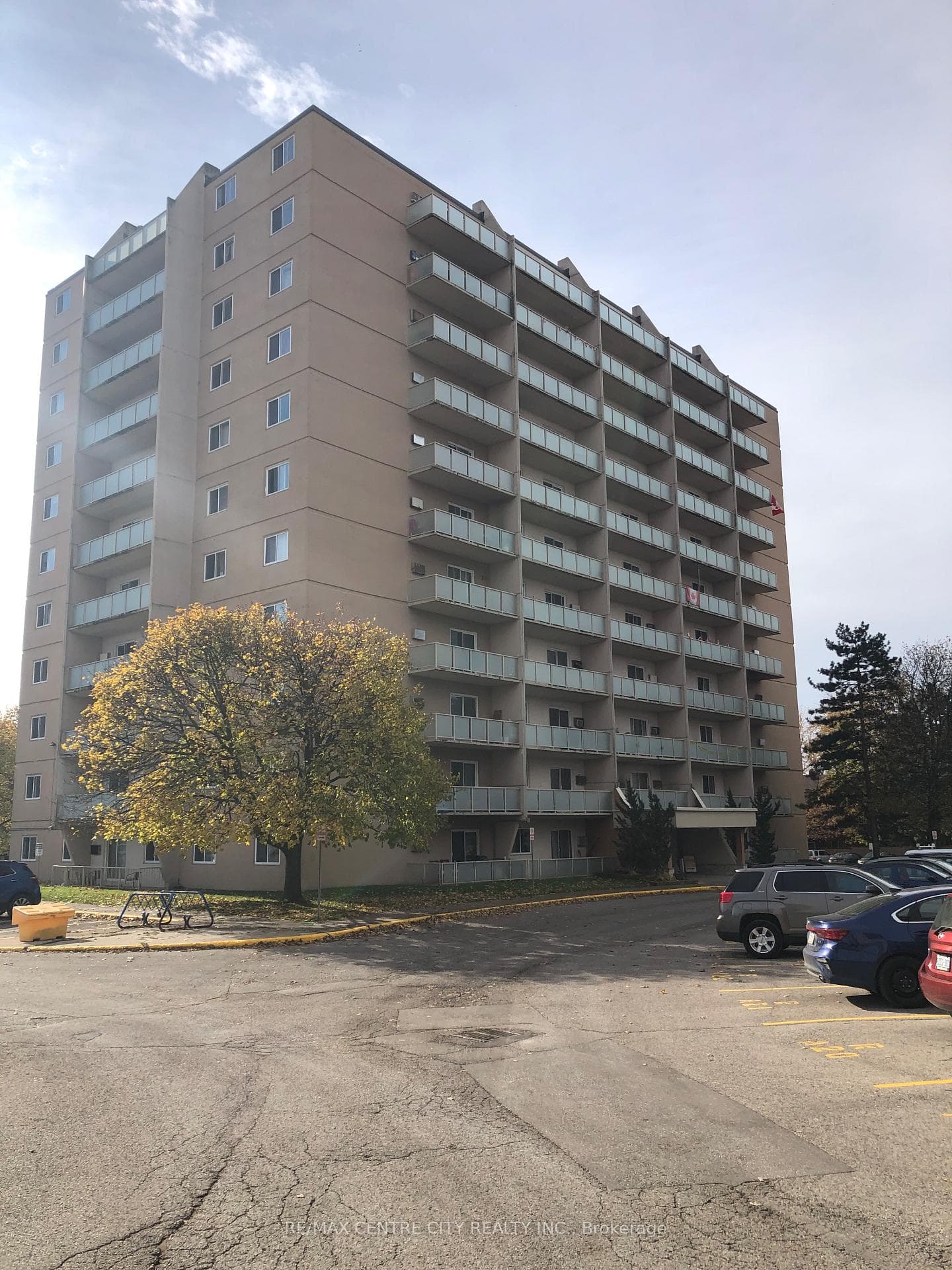 563 Mornington Avenue Unit 407, London East, ON N5Y 4T8 - Photo 1