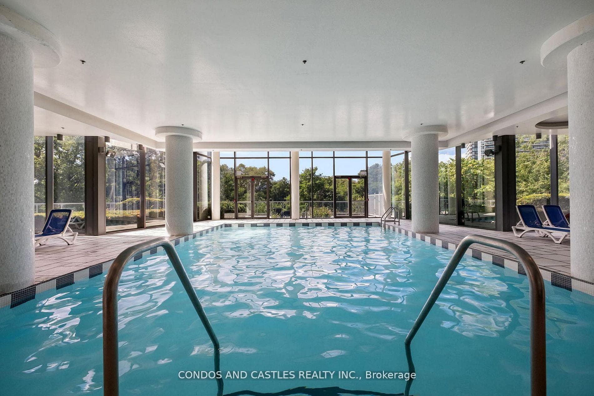 90 Park Lawn Road Unit 1009, Liberty Village / Parkdale / South Parkdale, ON M8Y 0B5 - Photo 1