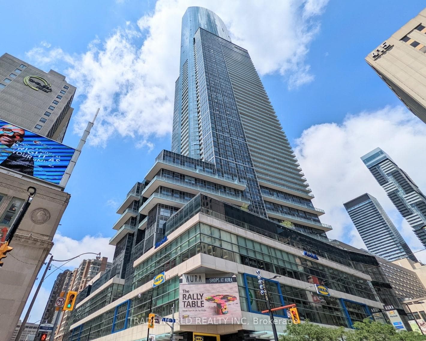386 Yonge Street Unit 2611, Toronto C01
