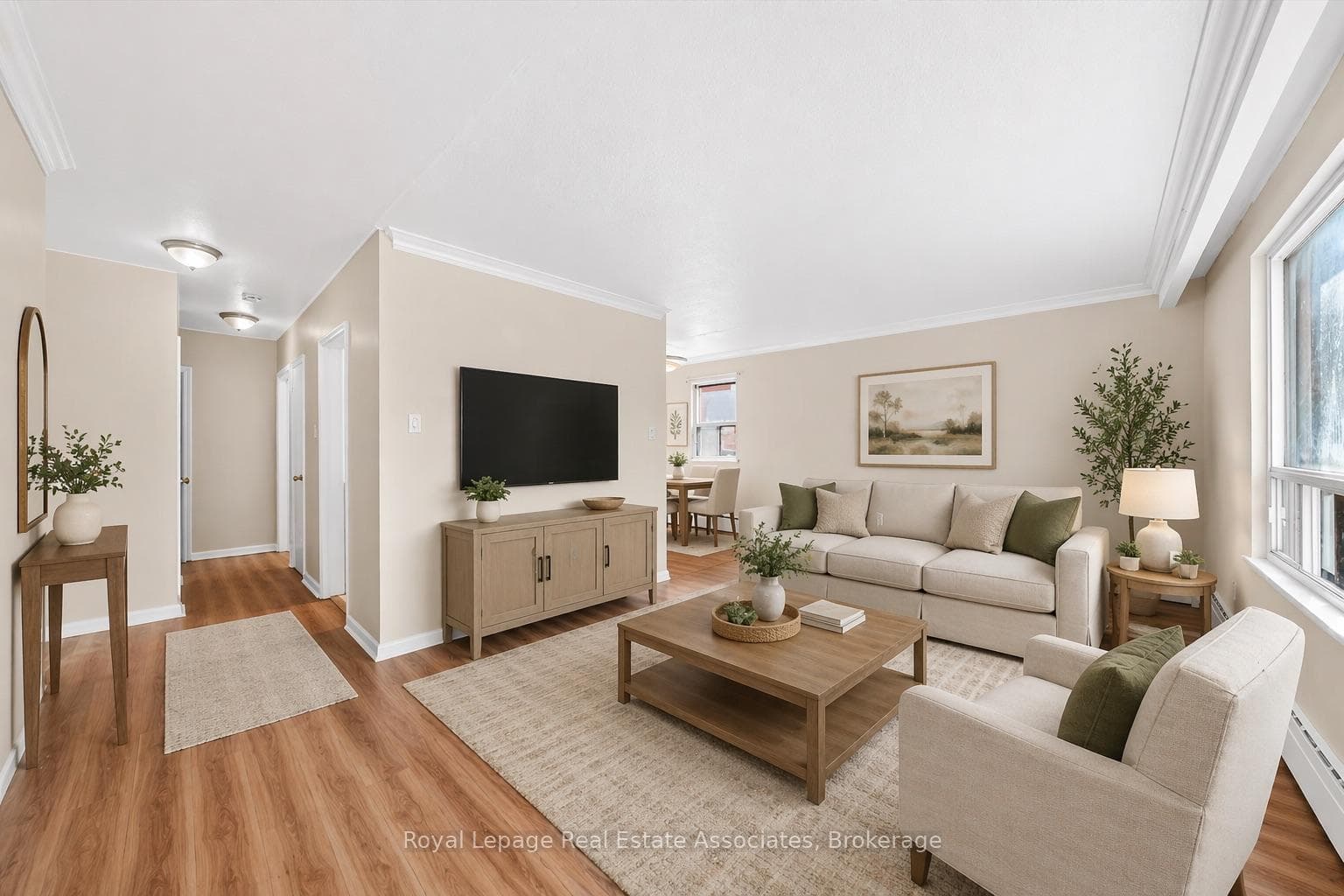 10 Wasdale Crescent Unit 4, Lawrence Park / Bedford Park, ON M6A 1W8 - Photo 1