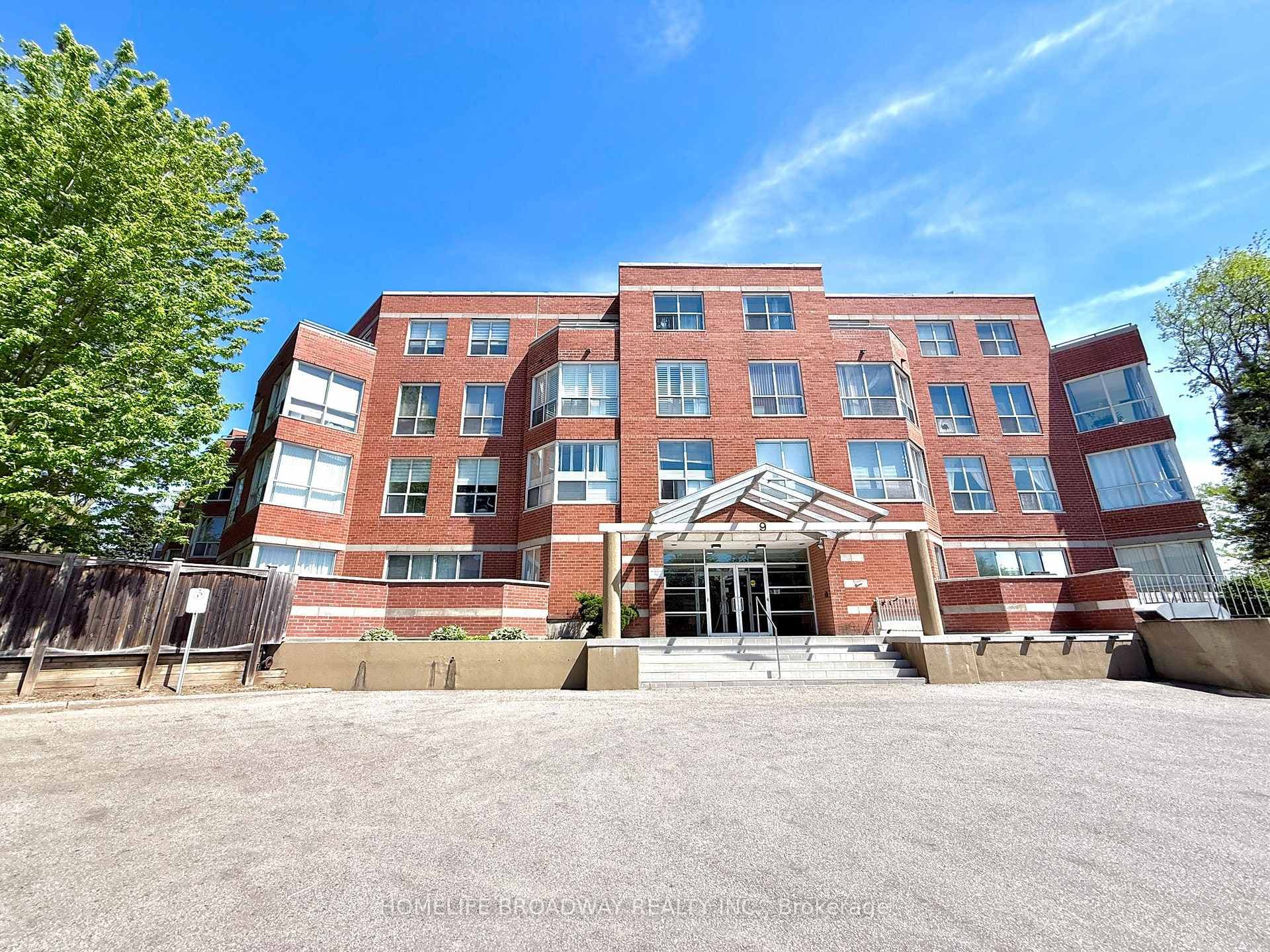 9 Chalmers Road Unit 203, Richmond Hill, ON L4B 3N3 - Photo 1