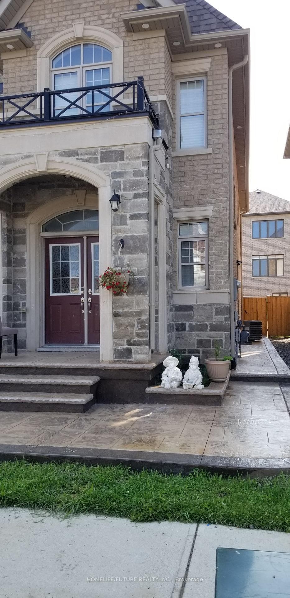 37 Clockwork Drive Unit (Bsmt), Brampton, ON L7A 4R8 - Photo 1