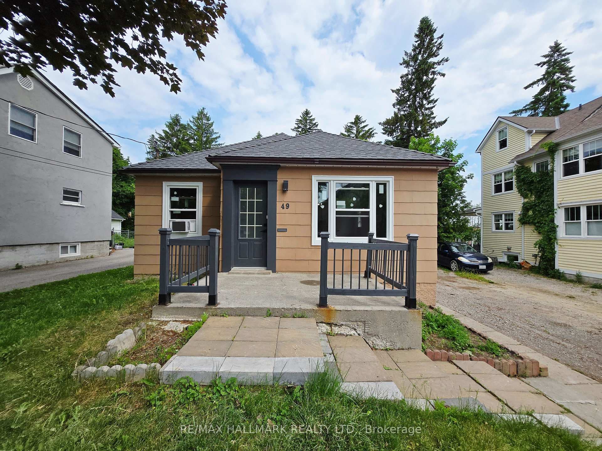 49 Hunt Avenue Unit (Main), Richmond Hill, ON L4C 4H1 - Photo 1