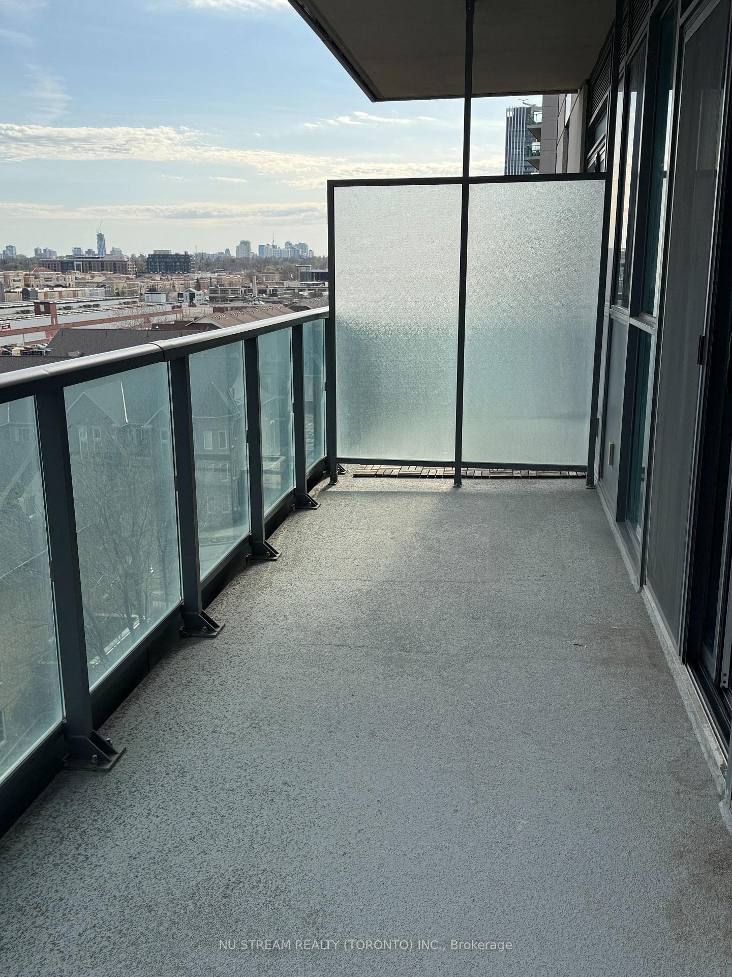 35 Brian Peck Crescent Unit 708, Flemingdon Park / Don Mills, ON M4G 0A5 - Photo 1