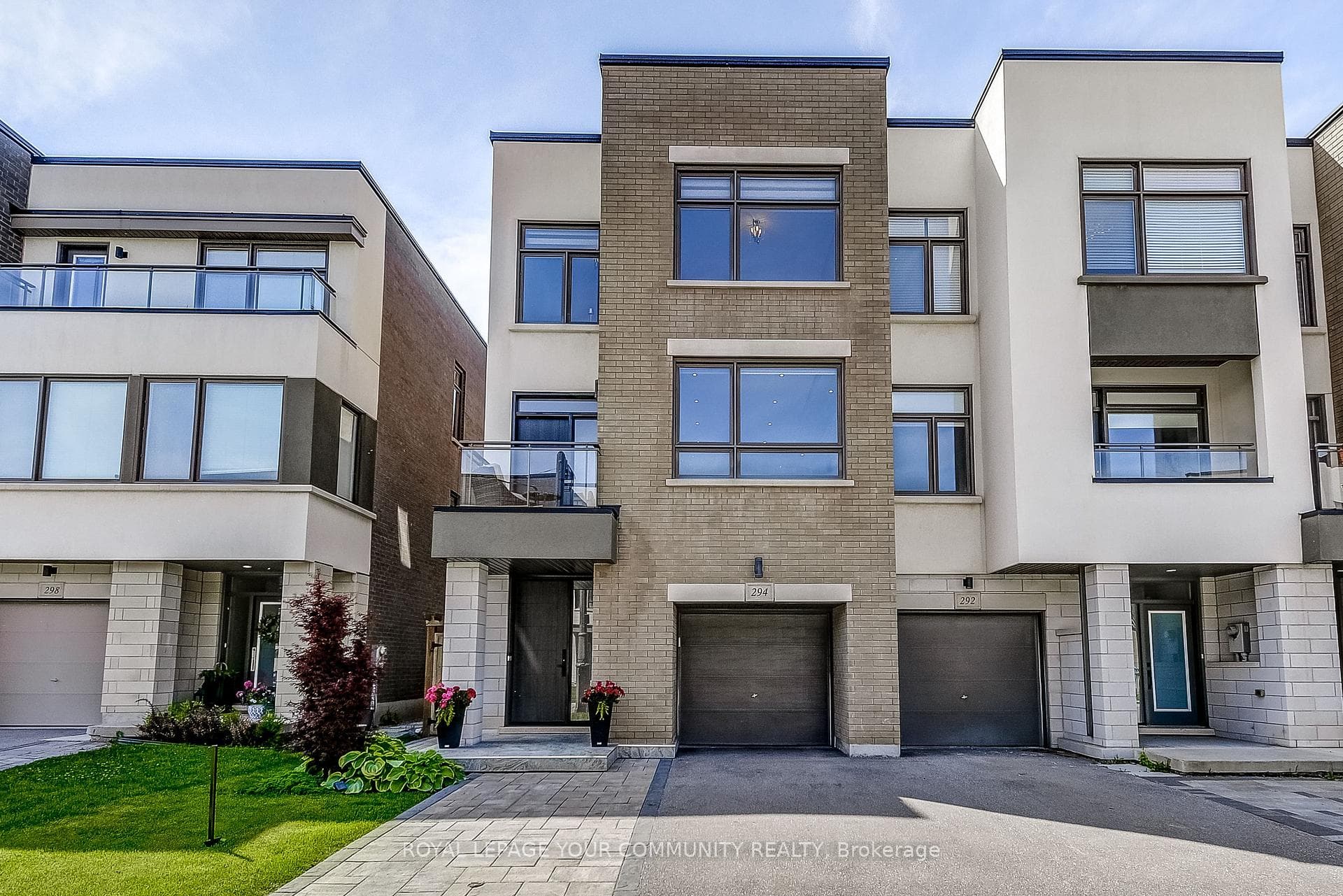 294 Squire Crescent, Oakville
