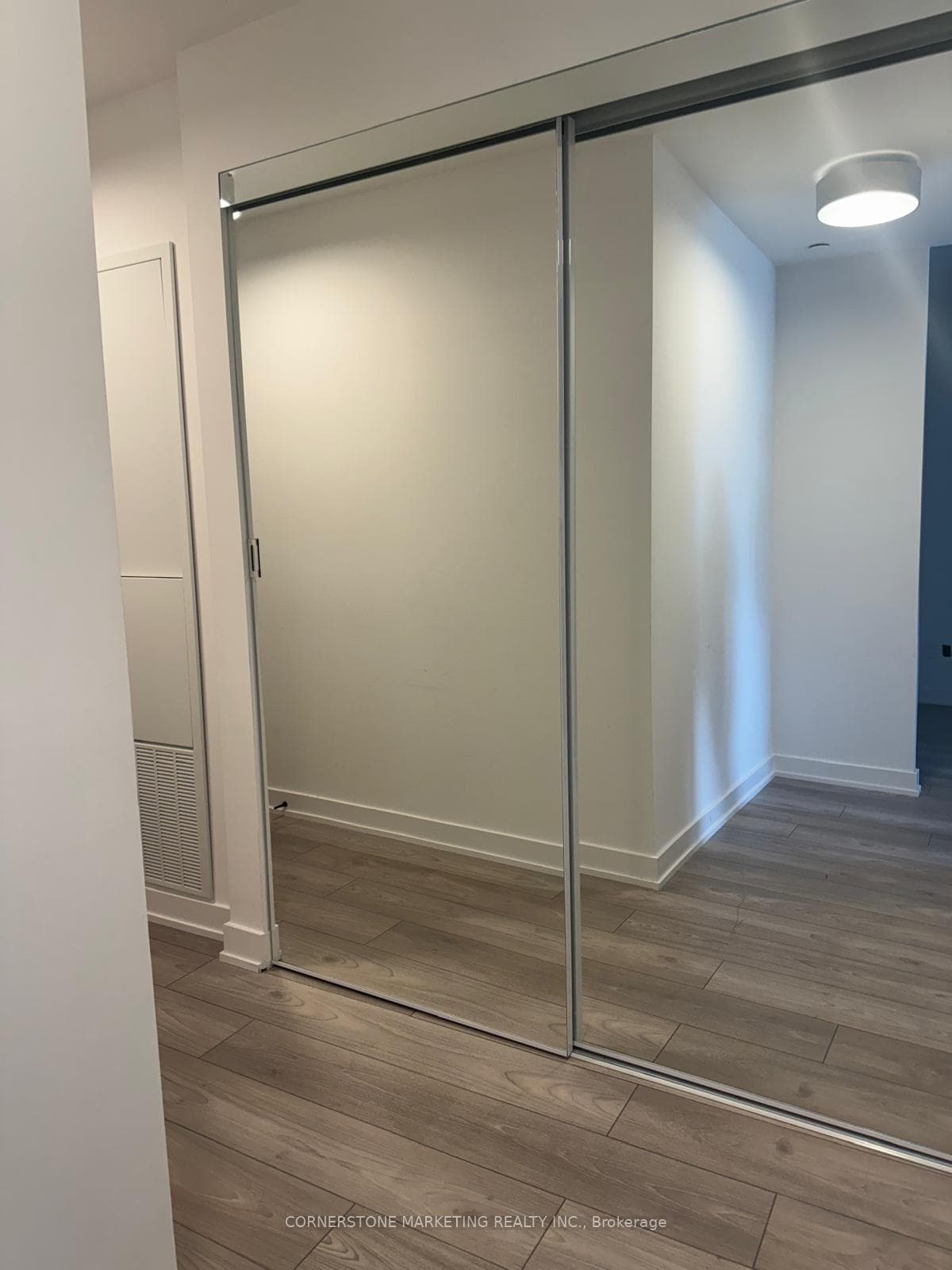 8 Tippett Road Unit 631, North York (Bathurst Manor / Clanton Park), ON M3H 0E7 - Photo 1