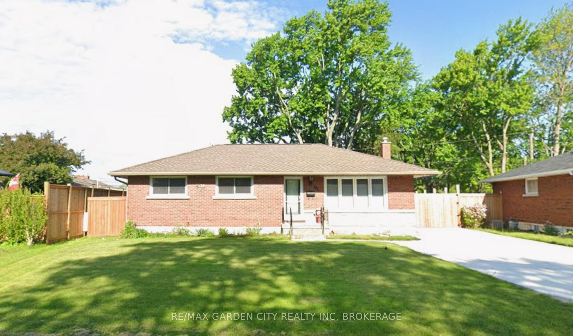 91 Crescent Drive, Welland, ON L3B 2X4 - Photo 1