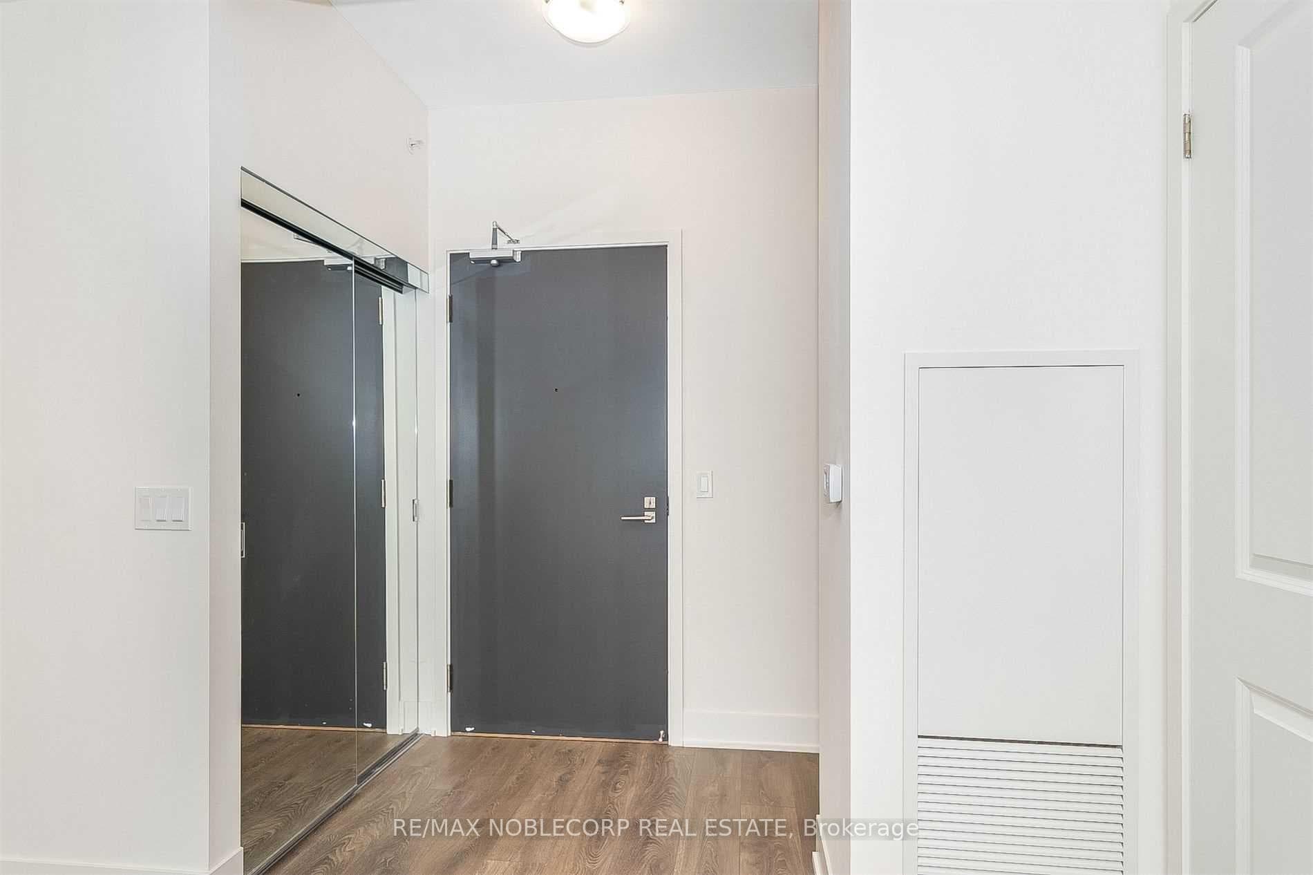 2908 Highway 7 Road Unit 1404, Vaughan