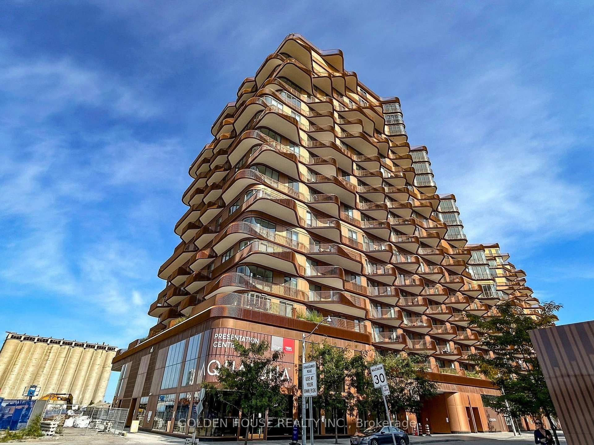 155 Merchants' Wharf N/A Unit 1112, Regent Park / Cabbagetown / St. James Town, ON M5A 0Y4 - Photo 1