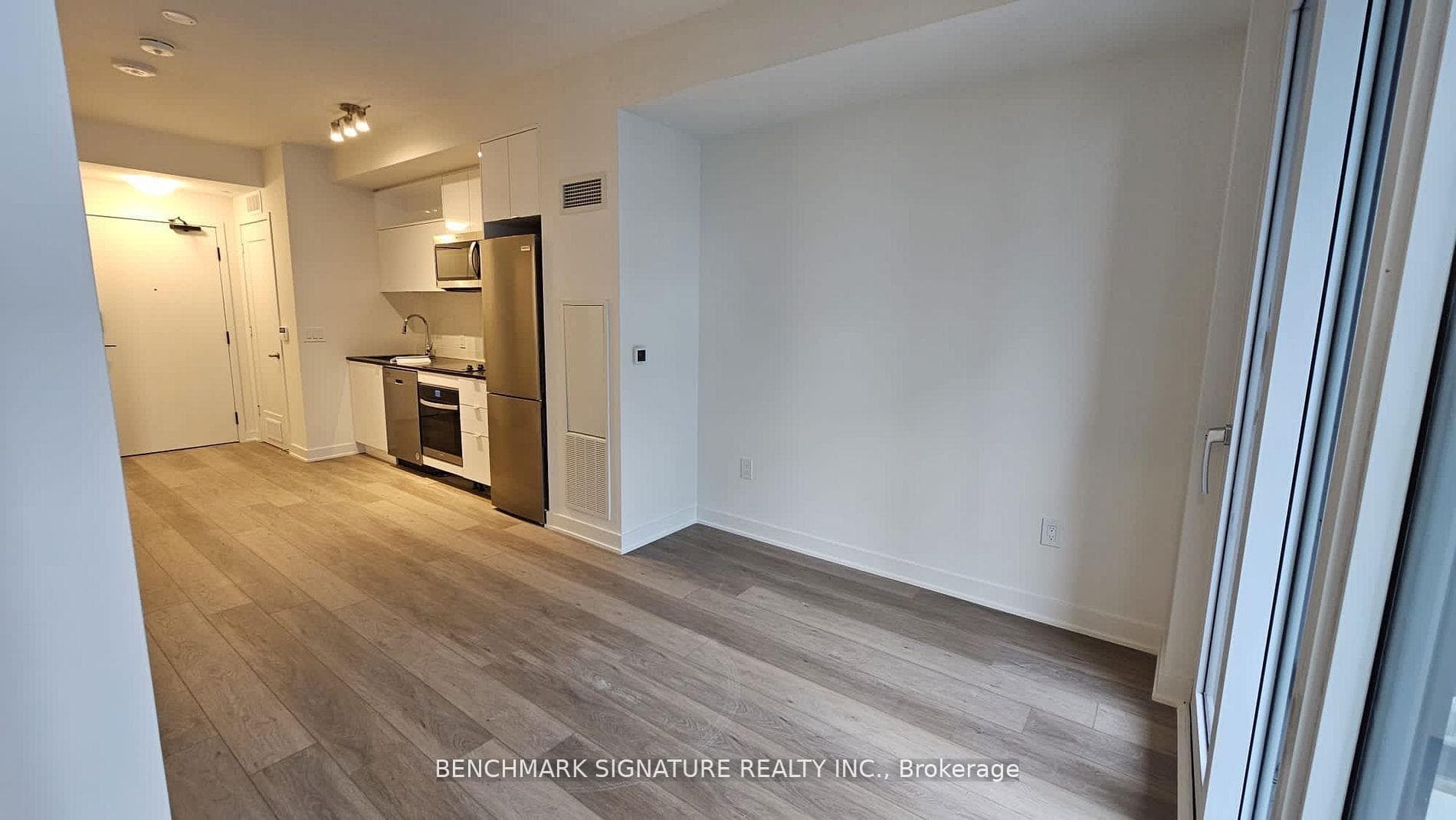 121 Lower Sherbourne Street Unit 1642 SW, Regent Park / Cabbagetown / St. James Town, ON M5A 0W8 - Photo 1