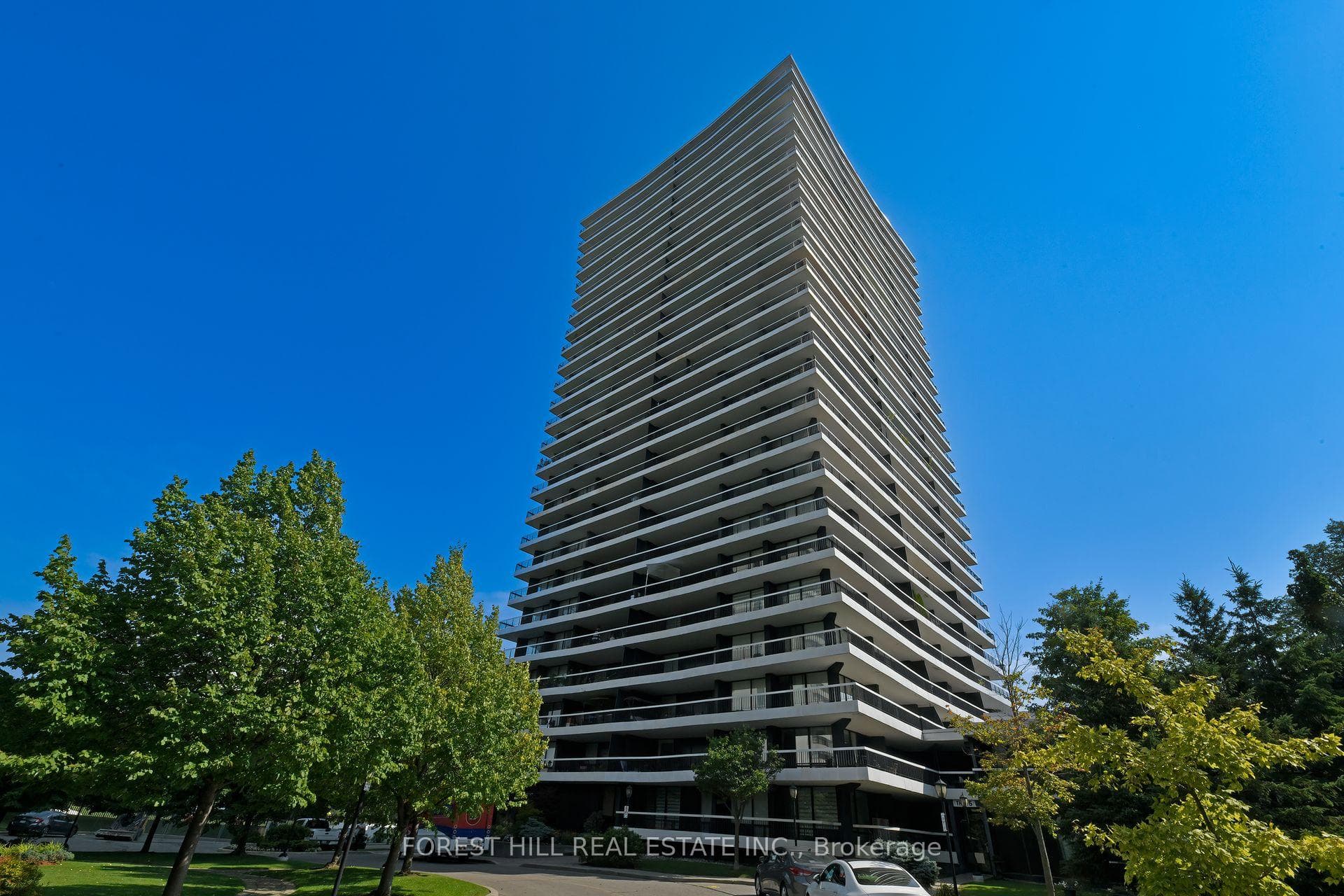 135 Antibes Drive Unit 2404, Thornhill / Willowdale, ON M2R 2Z1 - Photo 1