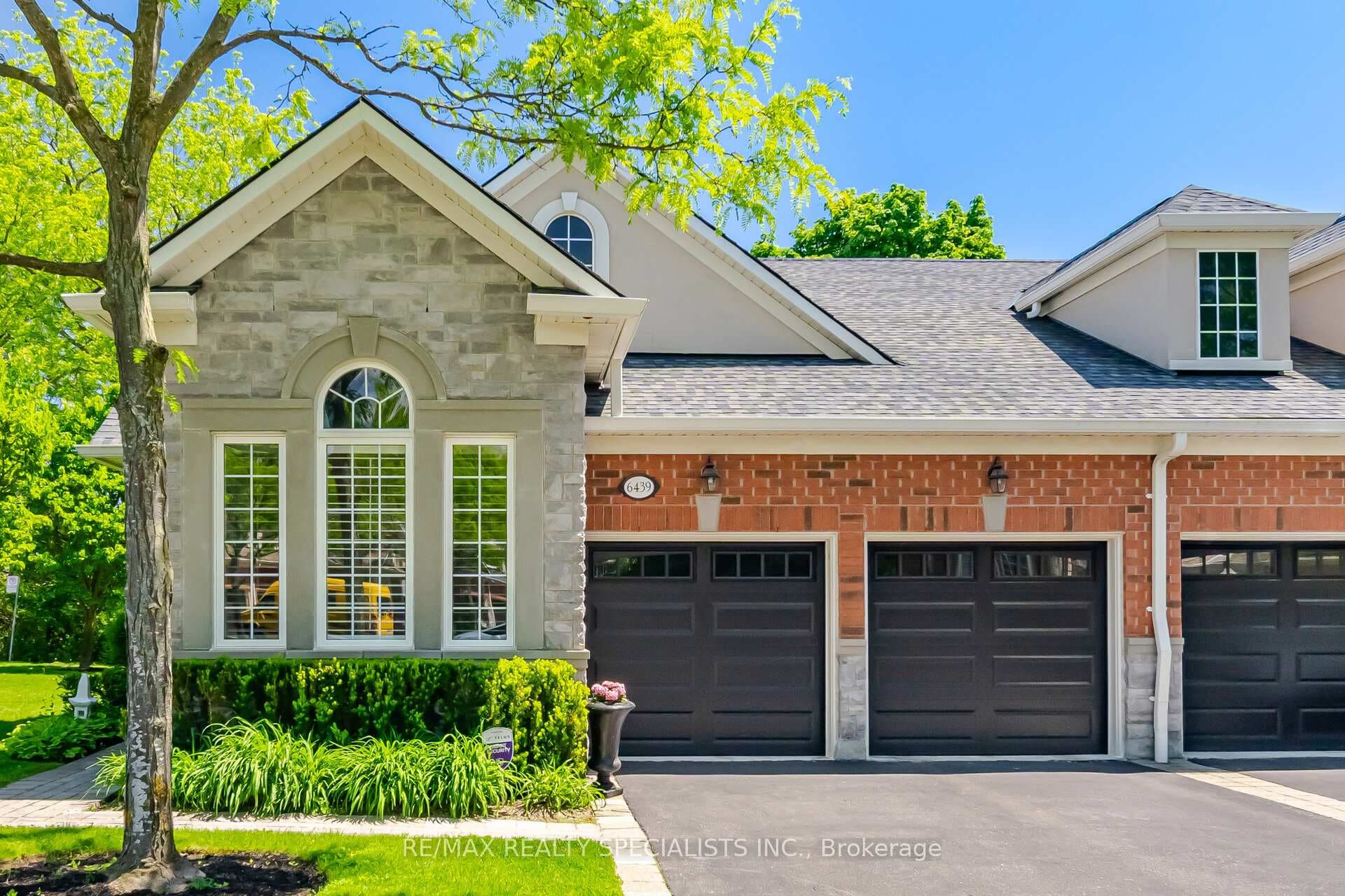 6439 Rivergate Place, Mississauga, ON L5N 8P8 - Photo 1