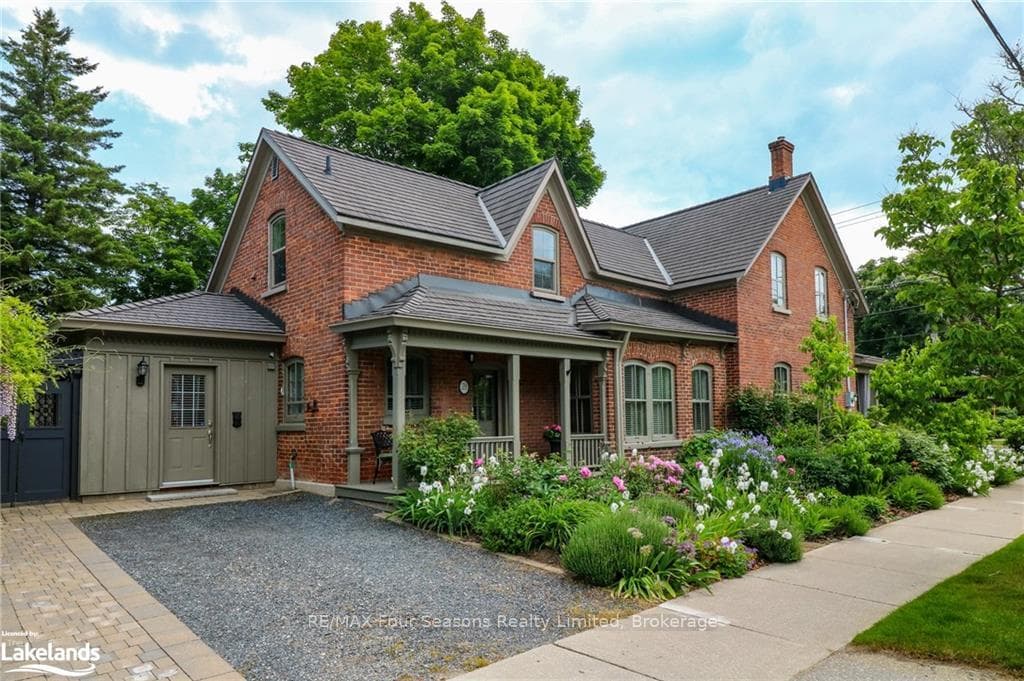 70 BRUCE Street, Blue Mountains, ON N0H 2P0 - Photo 1