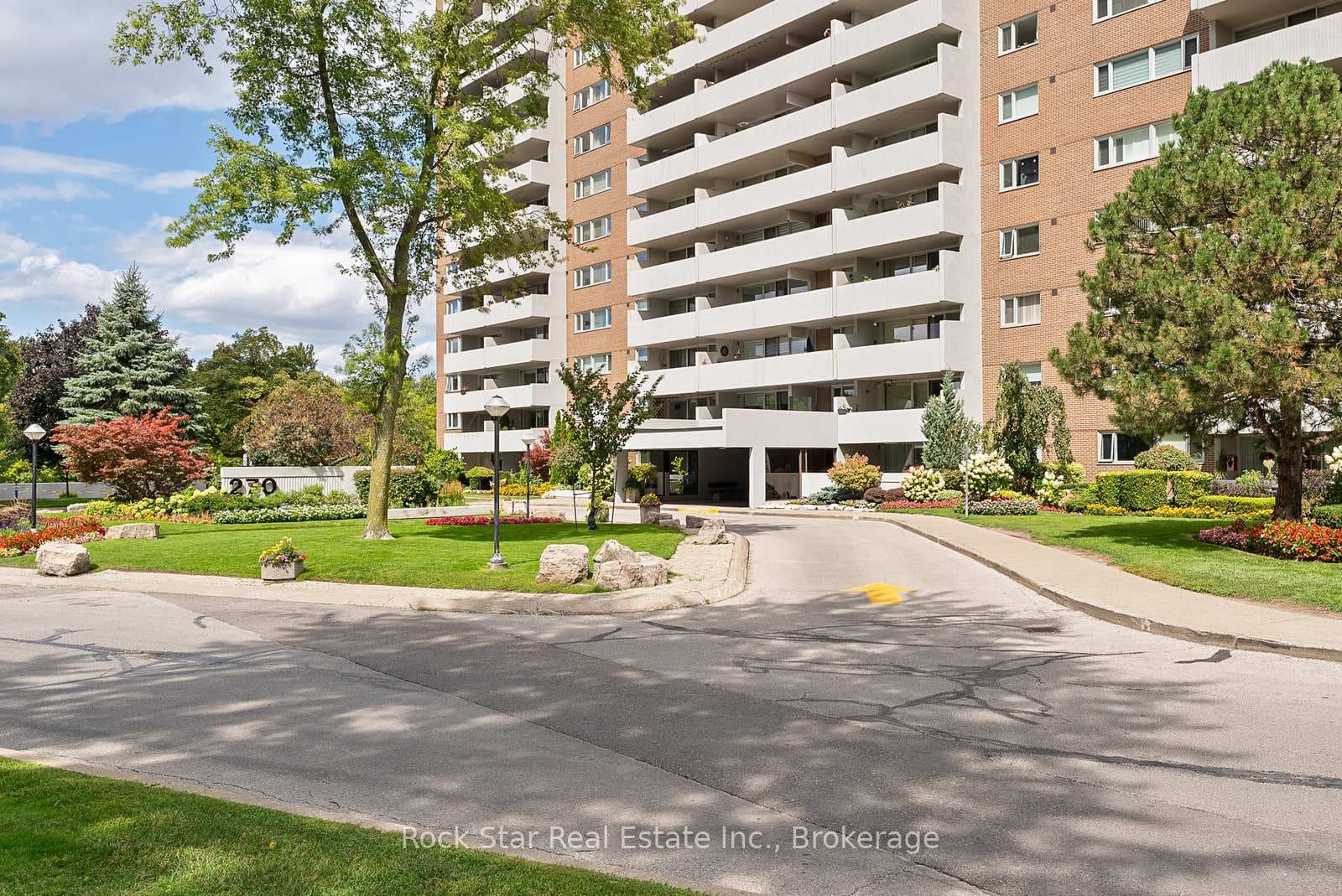 270 Scarlett Road Unit 1305, Keelesdale / Eglinton West, ON M6N 4X7 - Photo 1