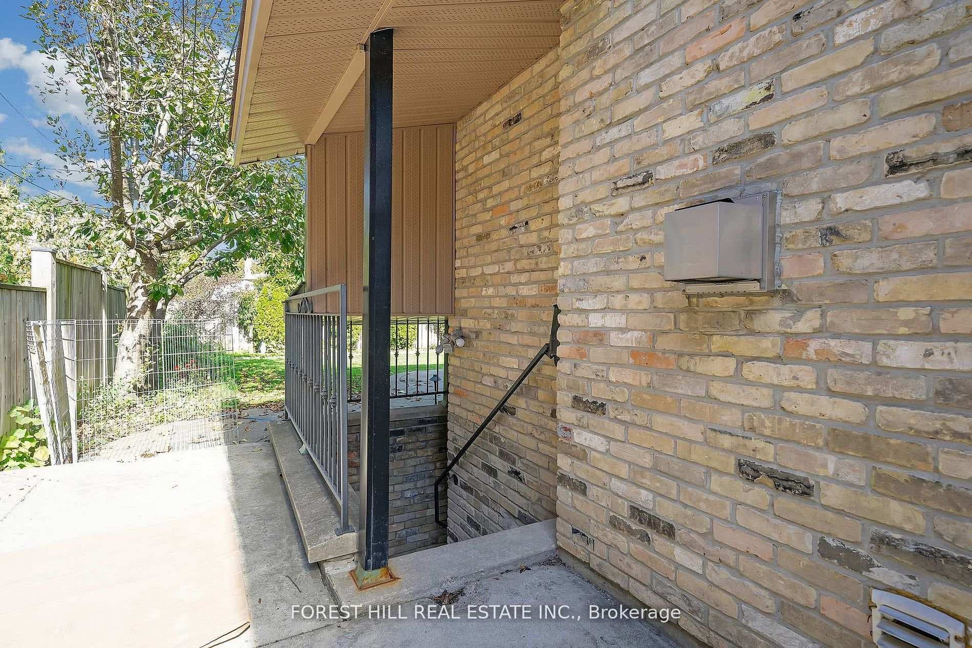 106 Nipigon Avenue Unit Bsmt B, Willowdale / Newtonbrook, ON M2M 2W2 - Photo 1