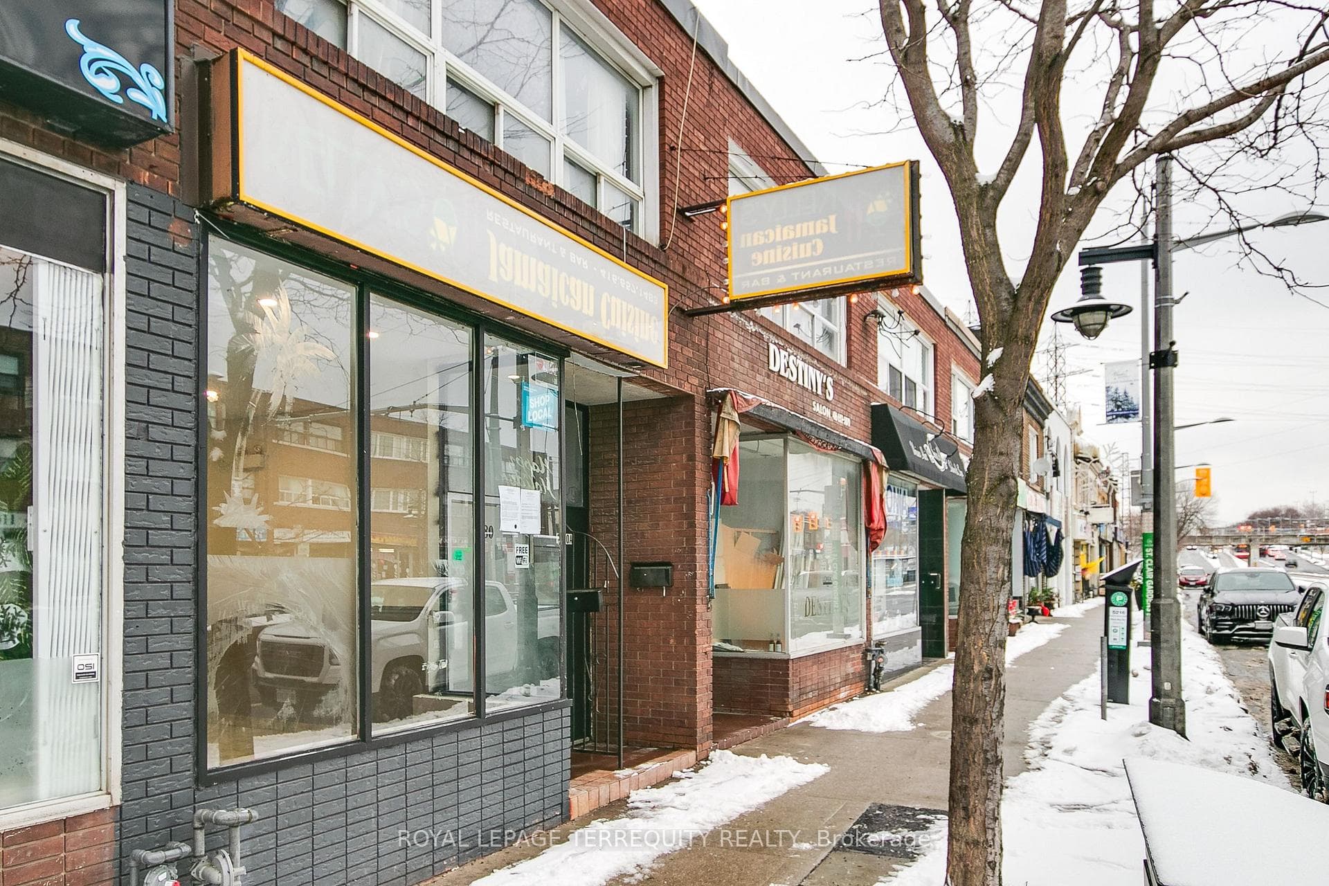 1680 St Clair Avenue West