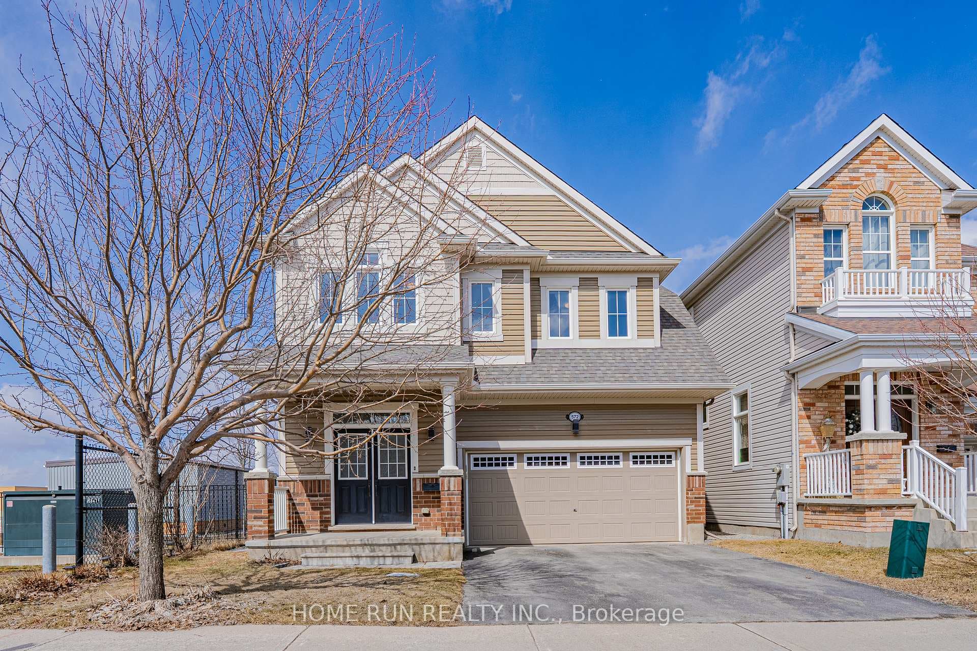 572 Dundonald Drive, Barrhaven