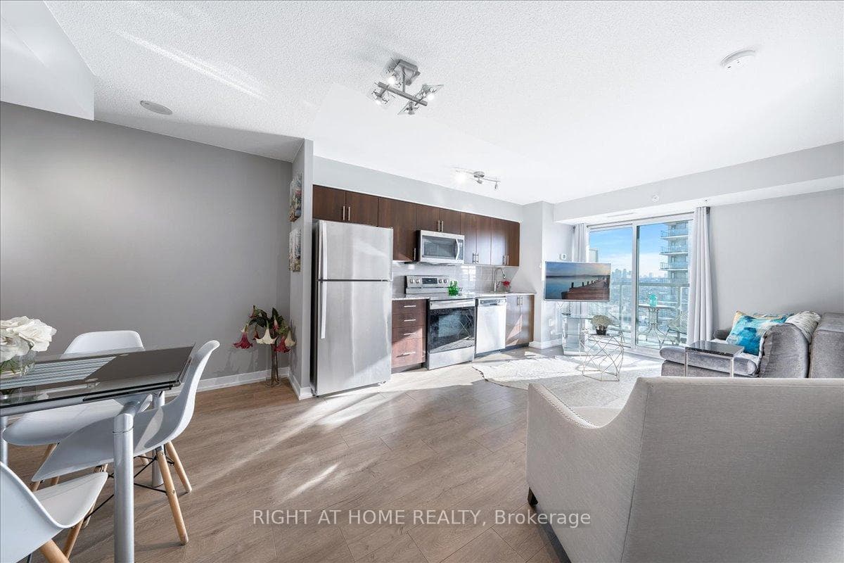 1420 Dupont Street Unit 1312, Bloor West Village / Swansea, ON M6H 0C2 - Photo 1