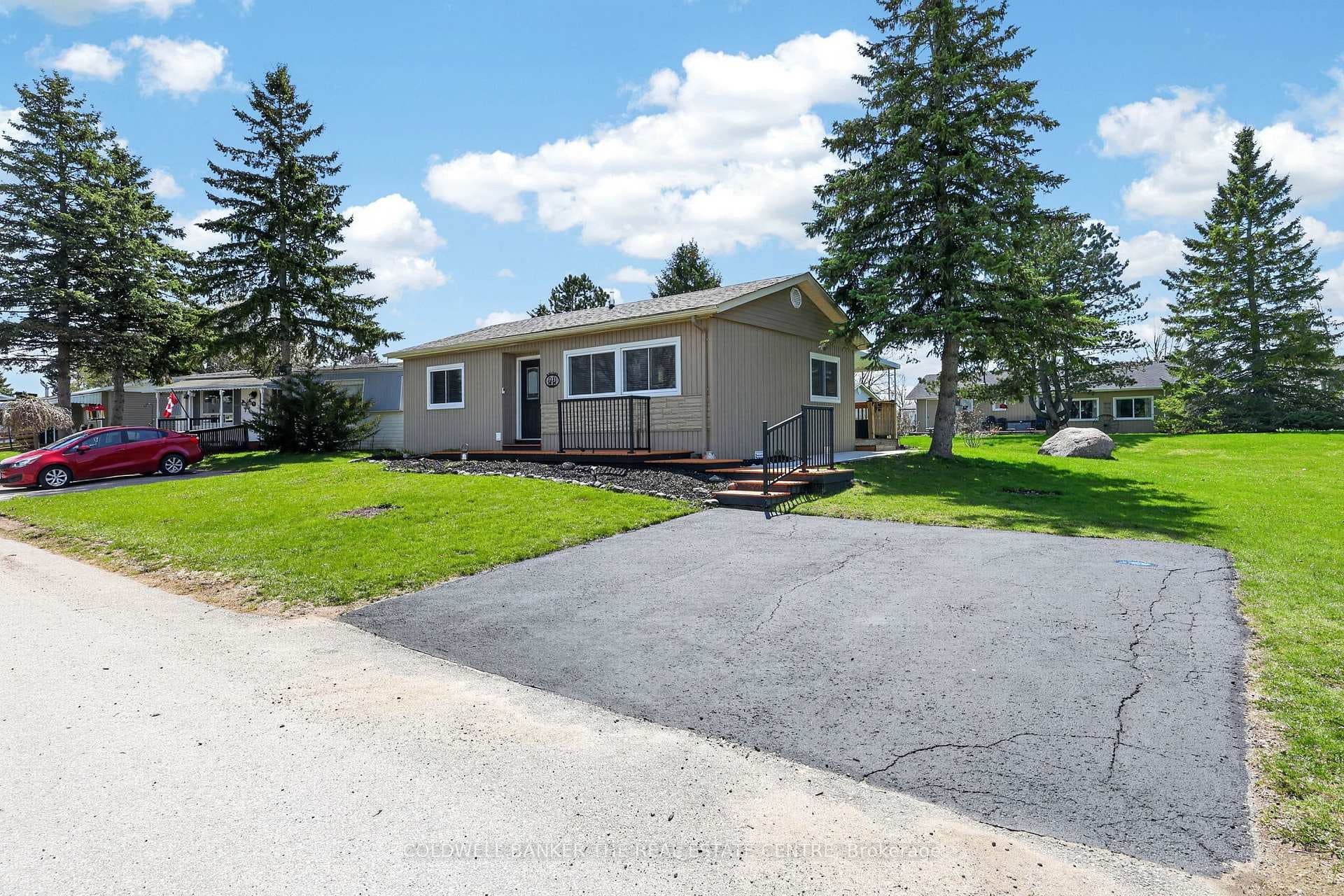 73 Linden Lane, Innisfil, ON L9S 1P3 - Photo 1