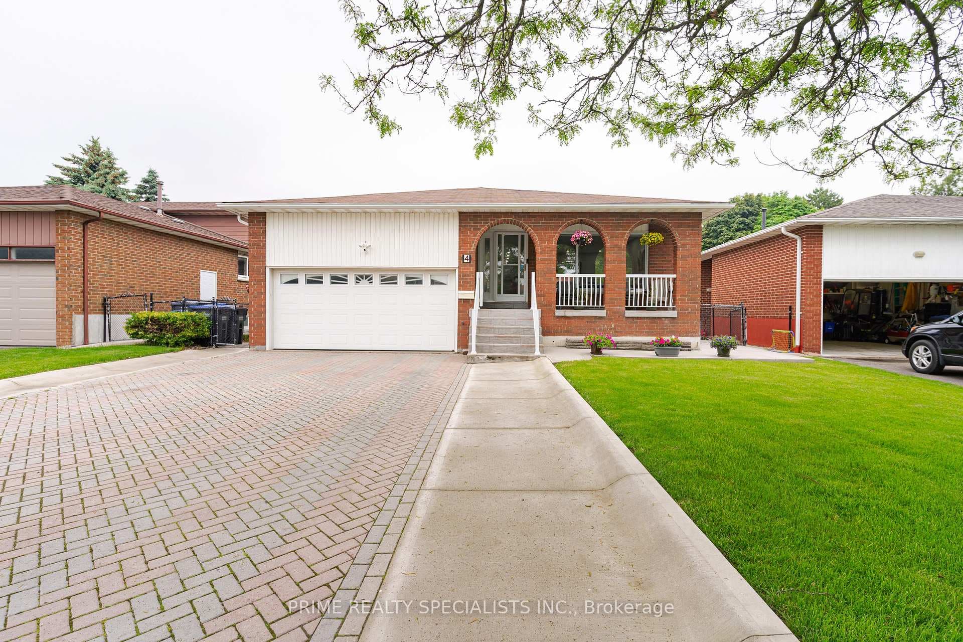 4 Leander Street, Brampton