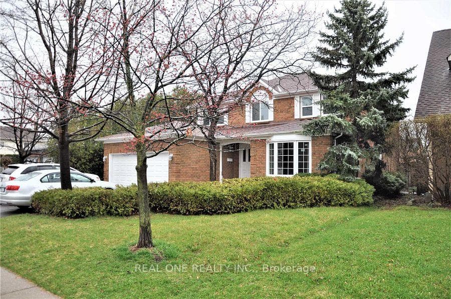 1785 Pilgrims Way, Oakville, ON L6M 1S7 - Photo 1