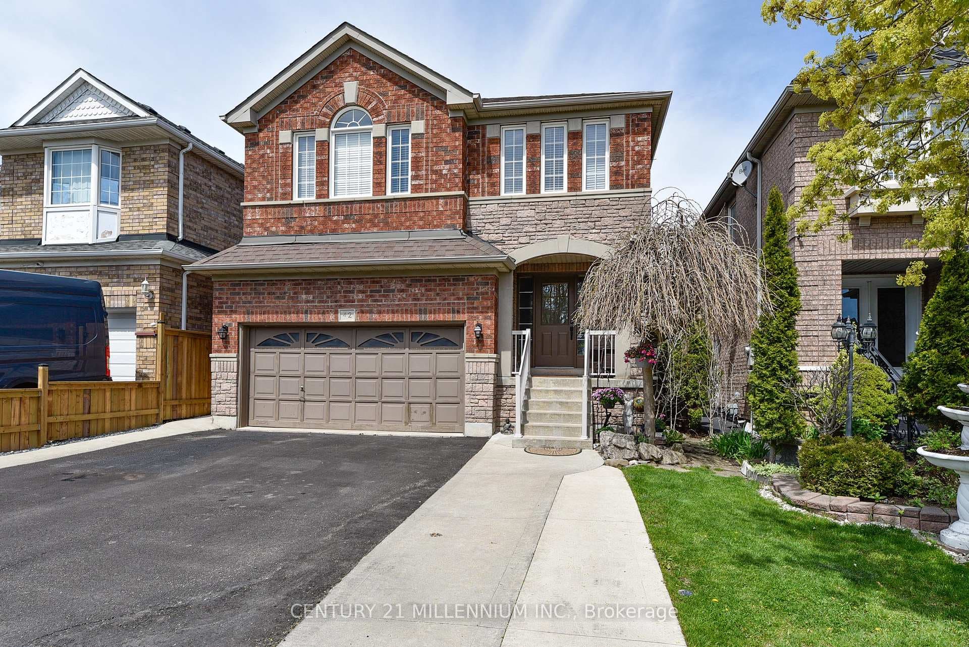 42 Sweet Clover Crescent, Brampton