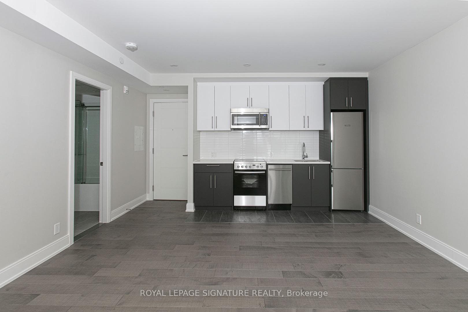 11 Walmer Road Unit 107, Annex / Yorkville / Summerhill, ON M5R 2W9 - Photo 1