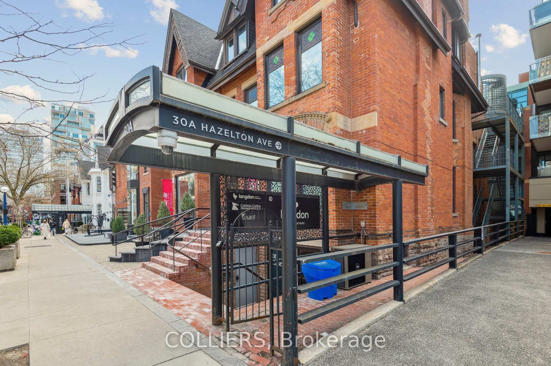 30A Hazelton Avenue Unit 400-500, Annex / Yorkville / Summerhill, ON M5R 2E2 - Photo 1