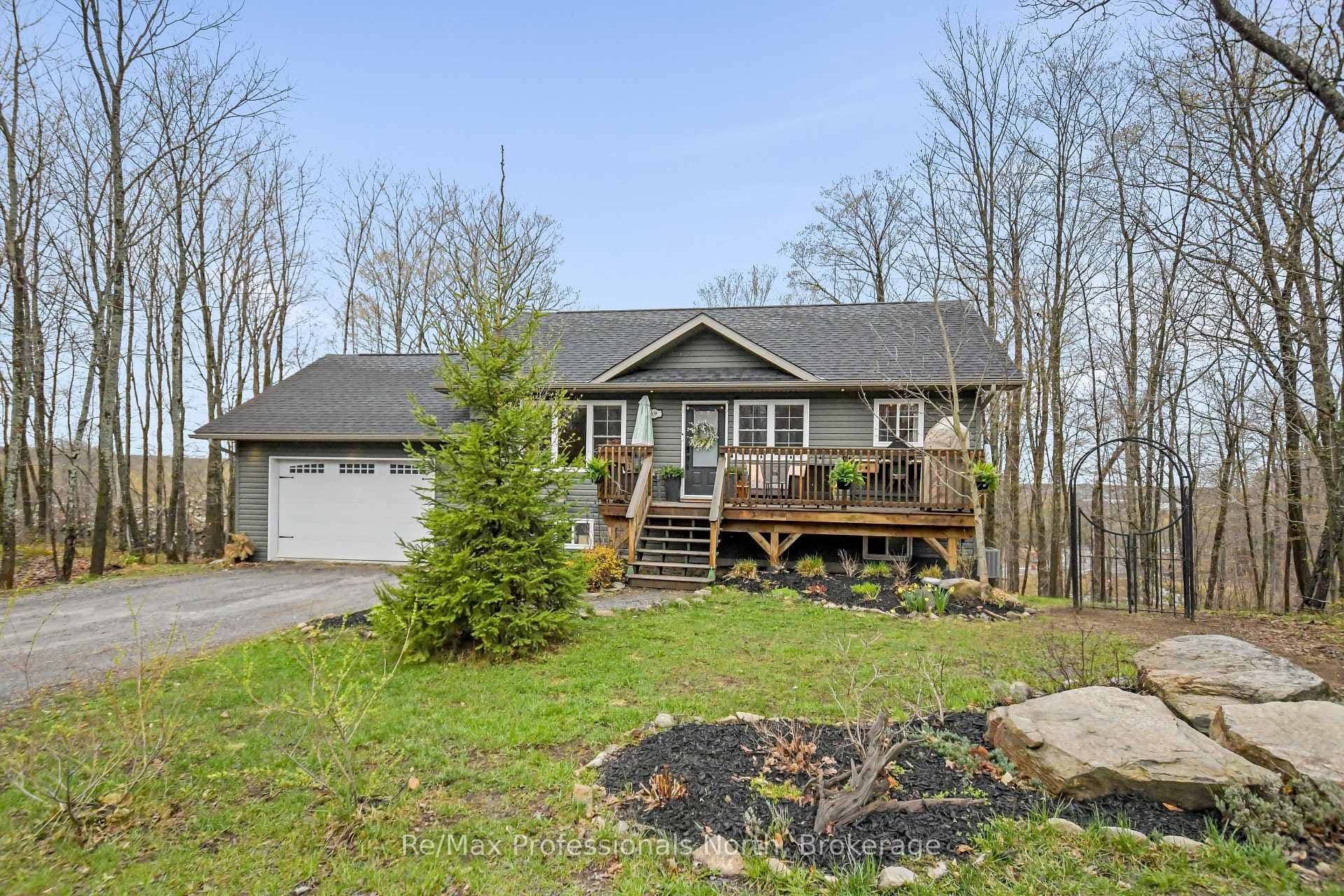 69 YONGE Street, Huntsville