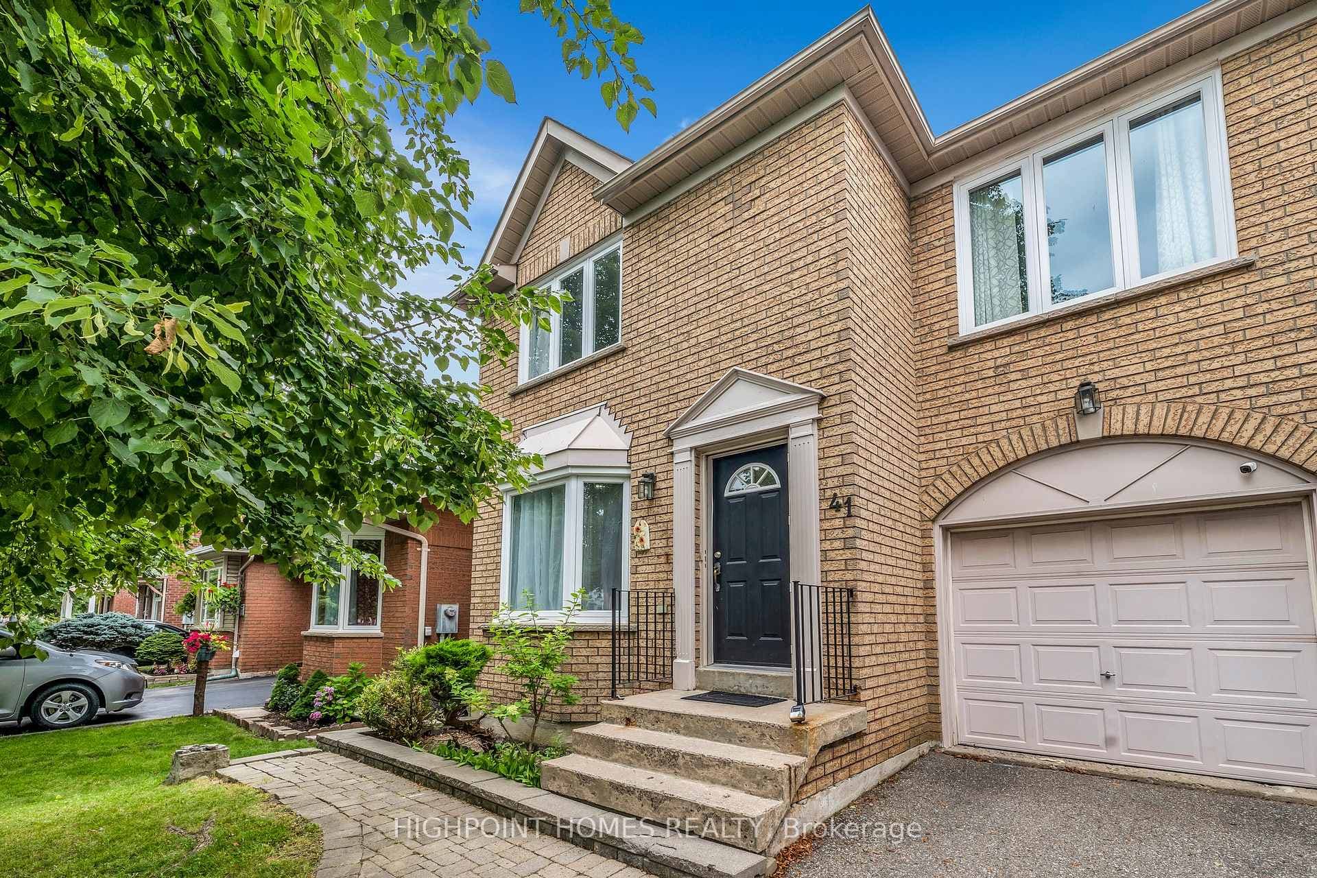 41 Softneedle Avenue, Brampton, ON L6R 1K4 - Photo 1