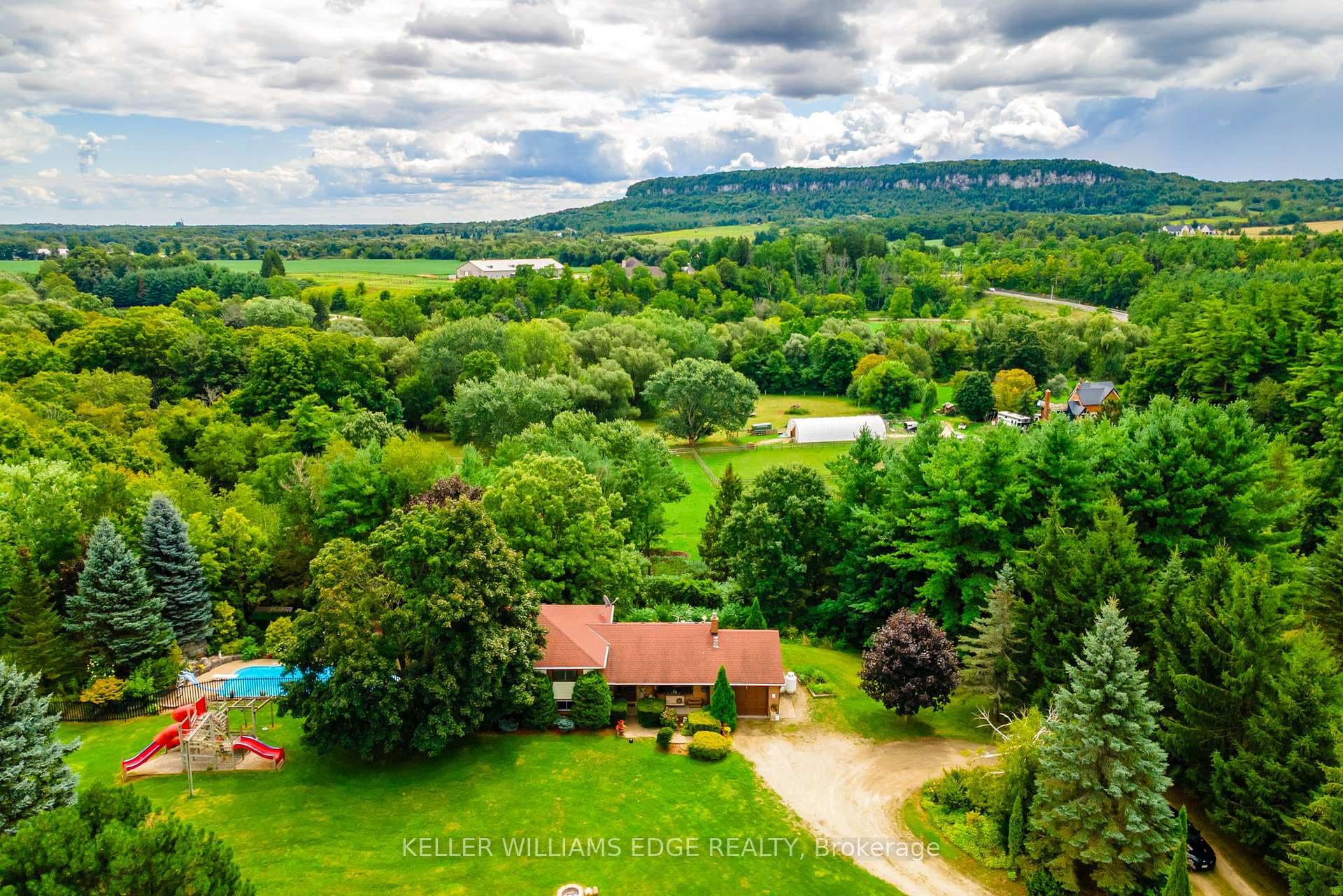 Spectacular views of the escarpment