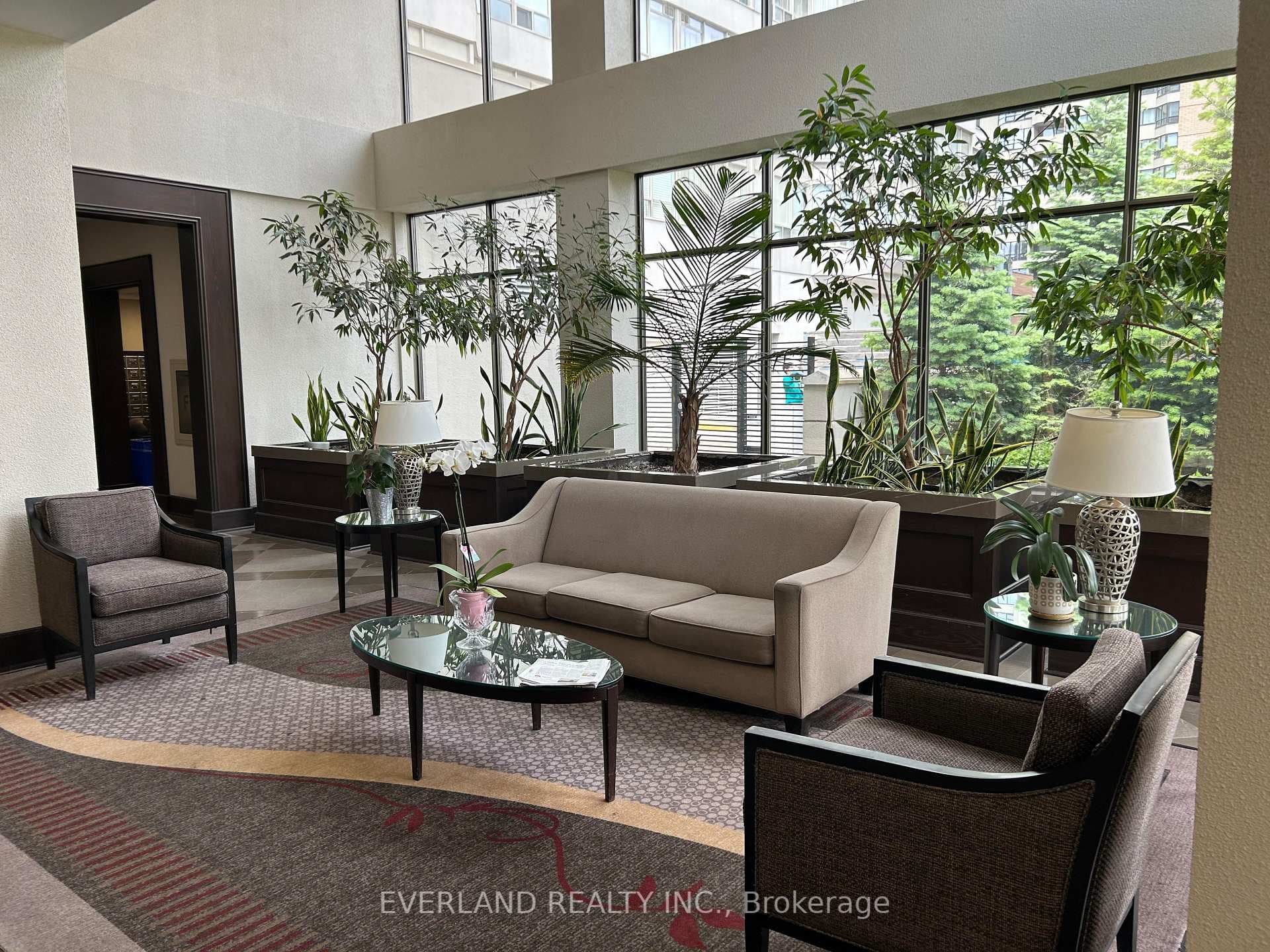 30 Greenfield Avenue Unit 2208, Willowdale / Newtonbrook, ON M2N 6N3 - Photo 1