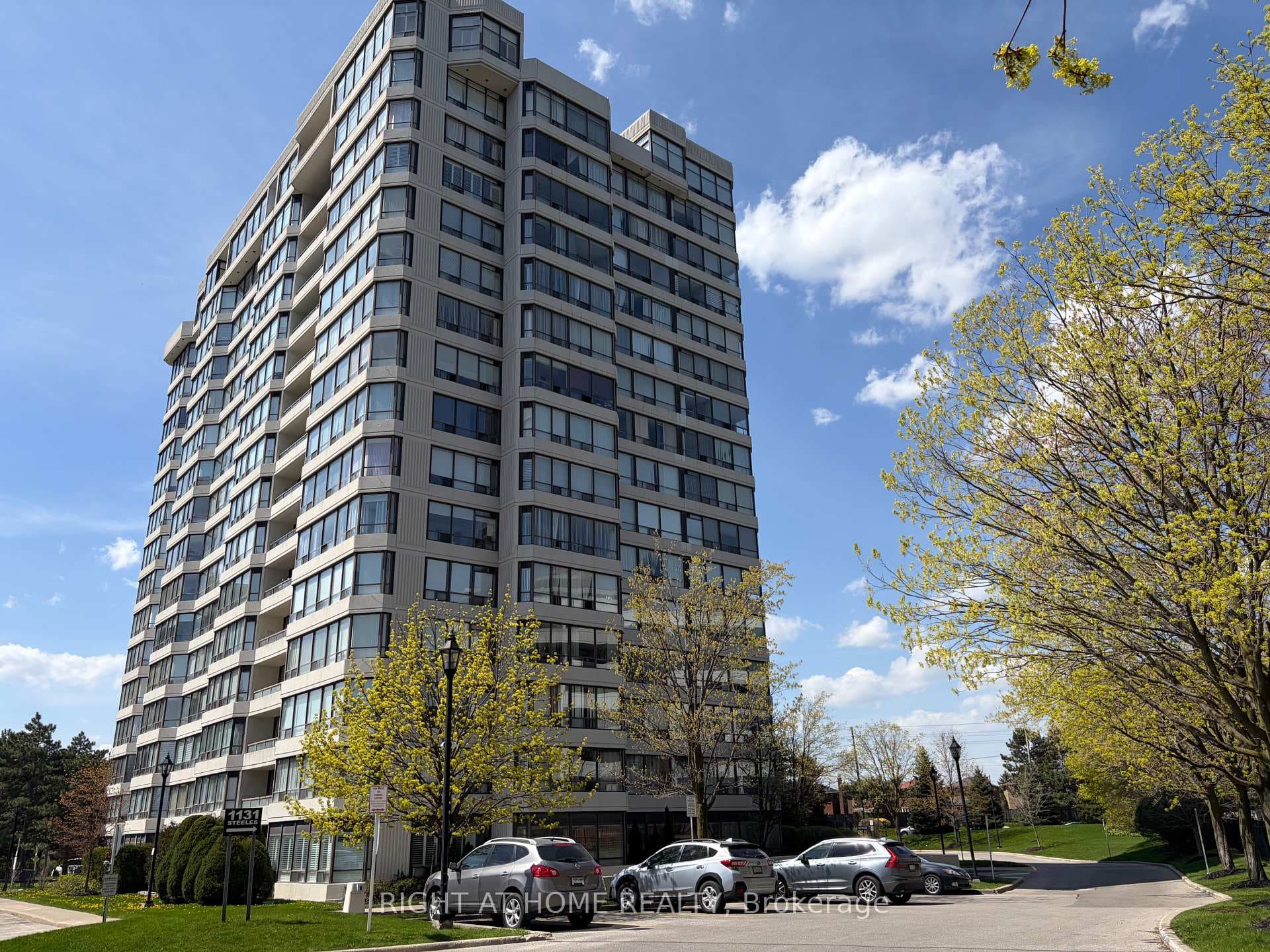 1131 Steeles Avenue Unit 202, Thornhill / Willowdale, ON M2R 3W8 - Photo 1